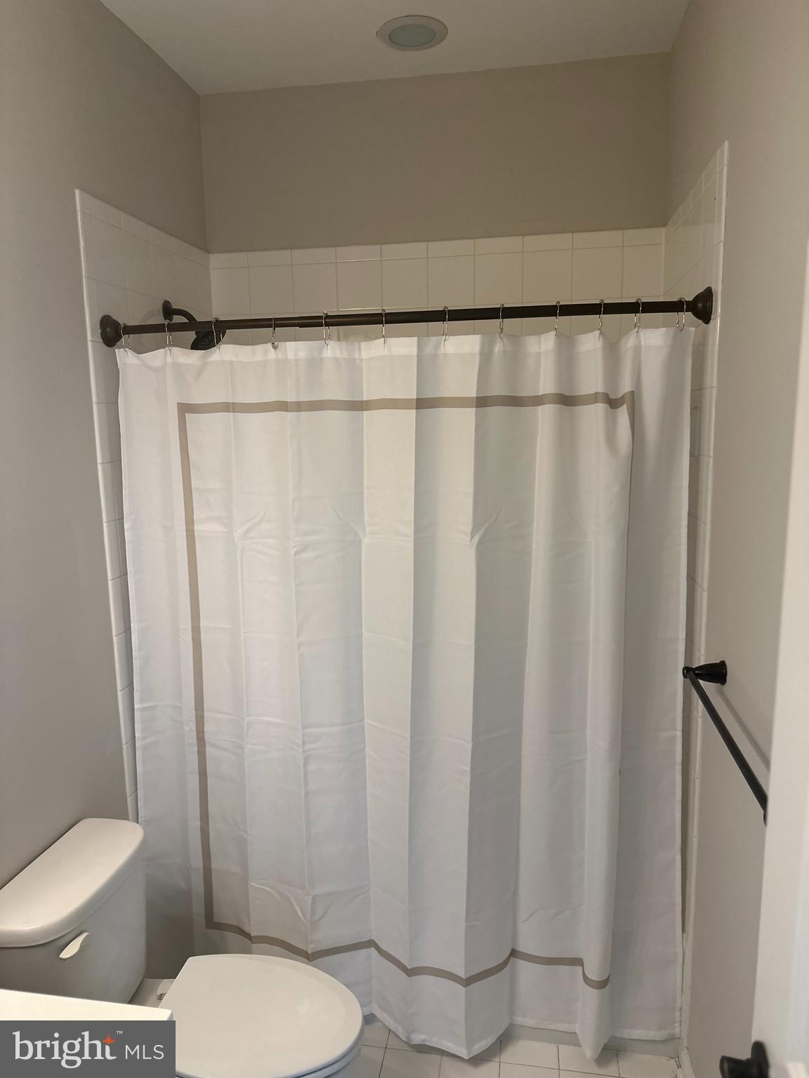 CREEKSIDE VILLAGE AT TANYARD SPRINGS - Residential