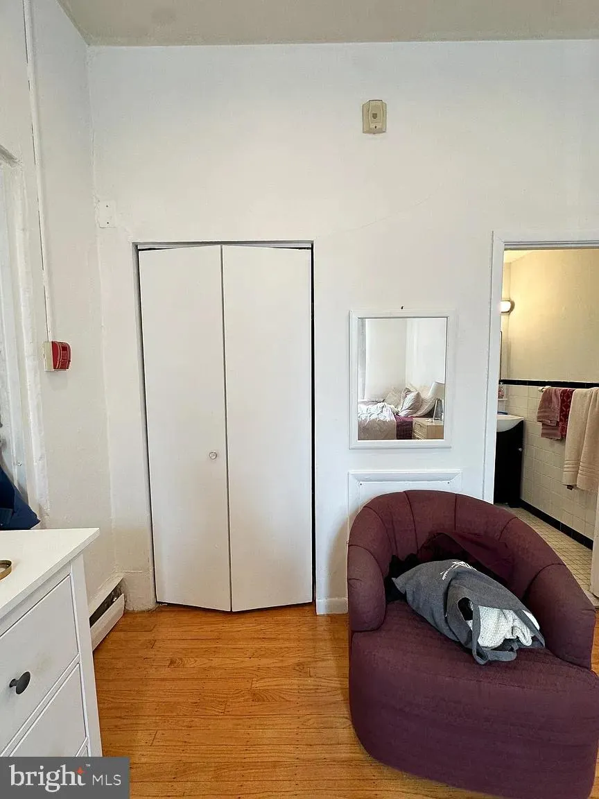 Philadelphia, Pennsylvania 19107, United States, 1 Bedroom Bedrooms, ,1 BathroomBathrooms,Residential,Active,100090