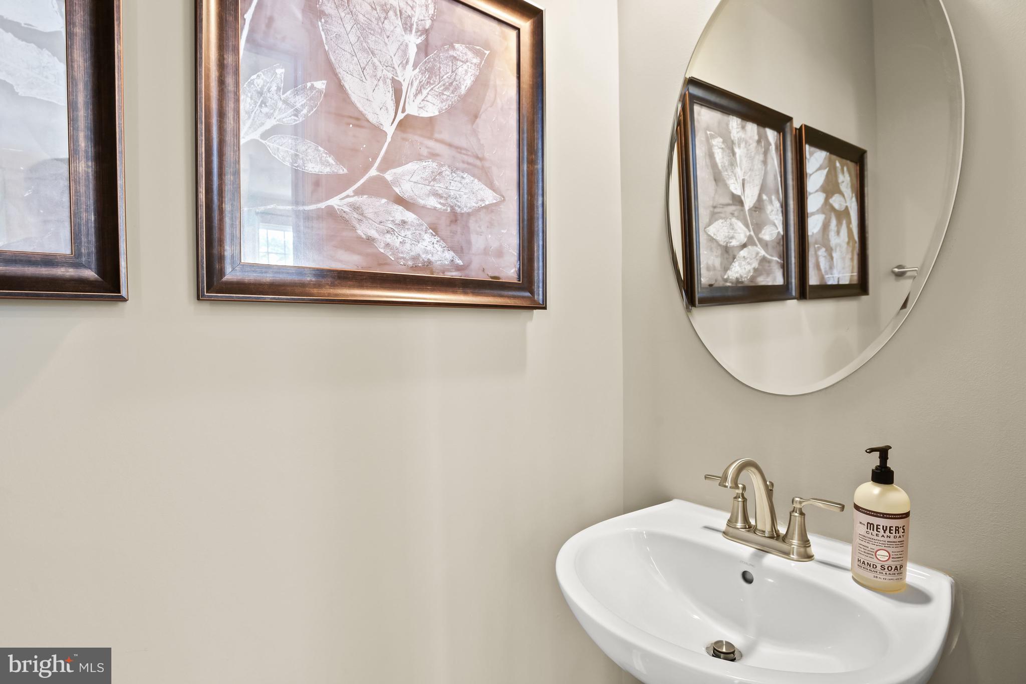 ANCHOR POINT - Residential