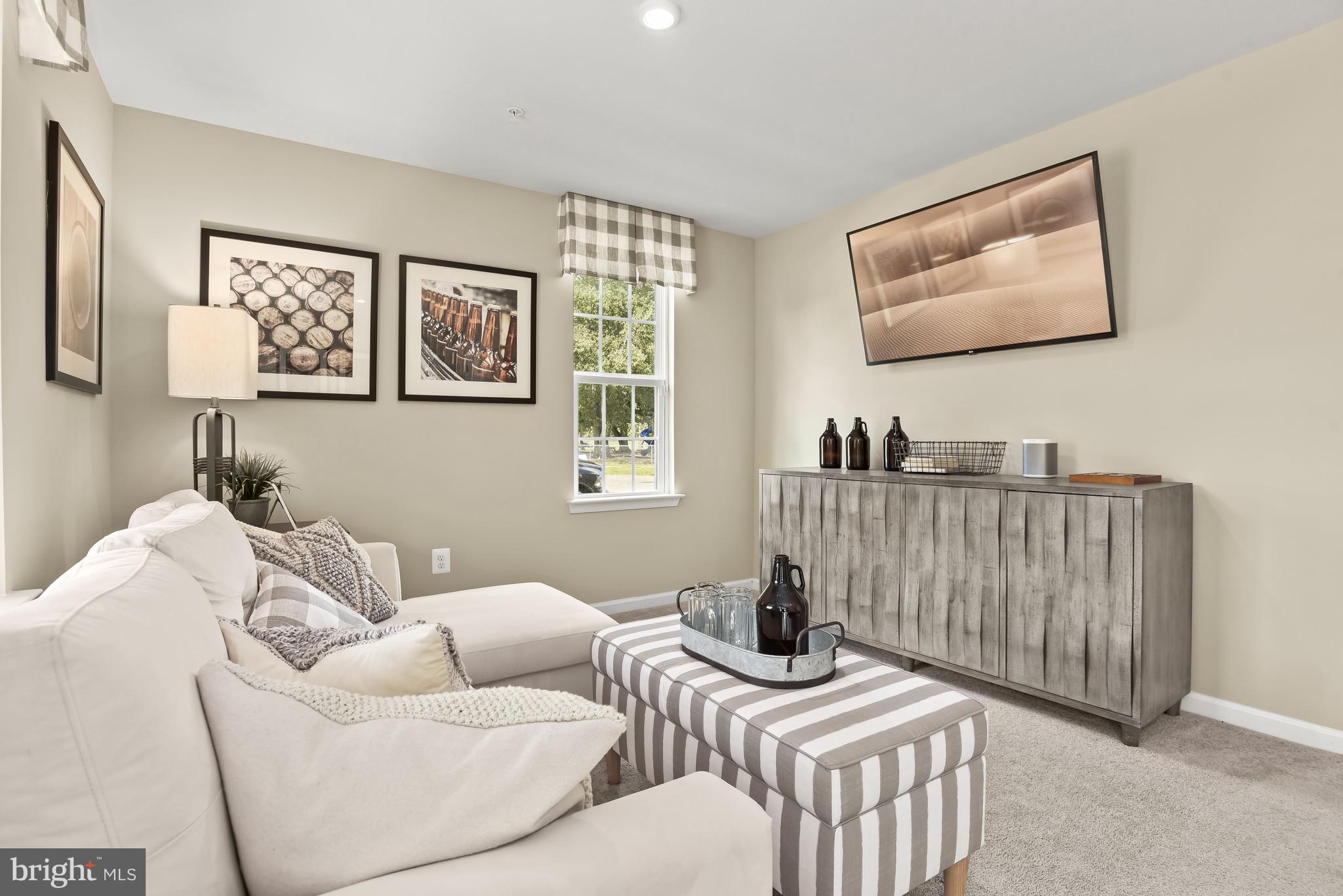 ANCHOR POINT - Residential