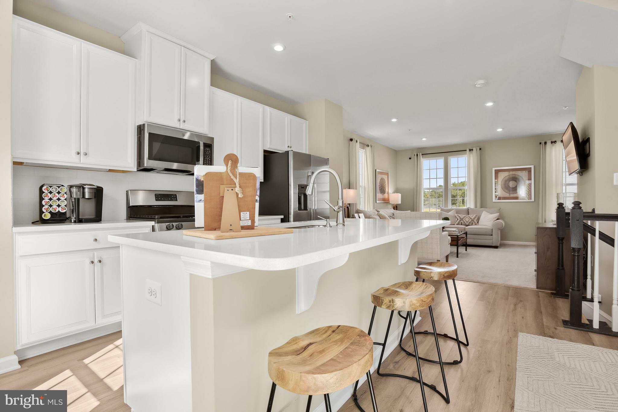 ANCHOR POINT - Residential