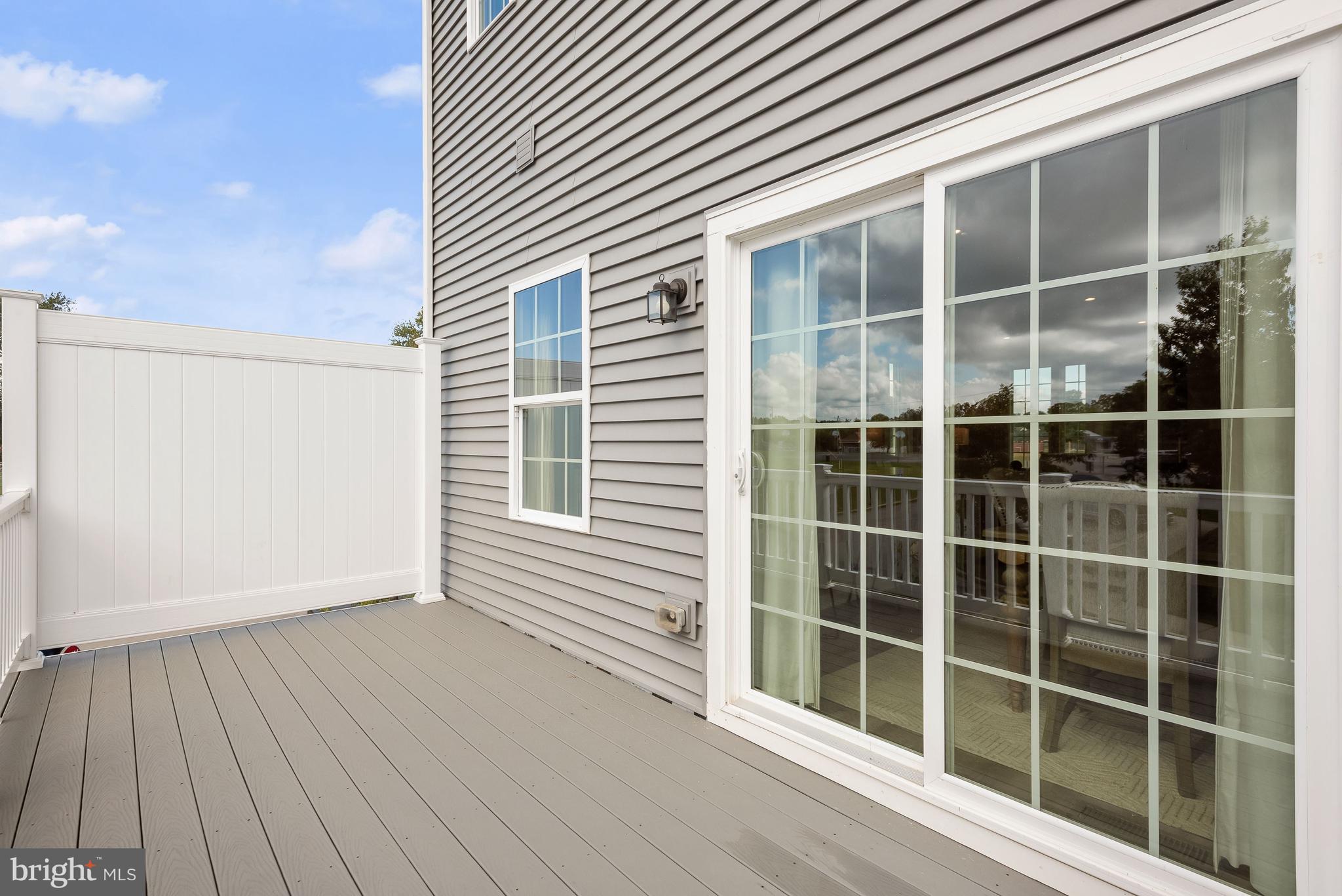 ANCHOR POINT - Residential