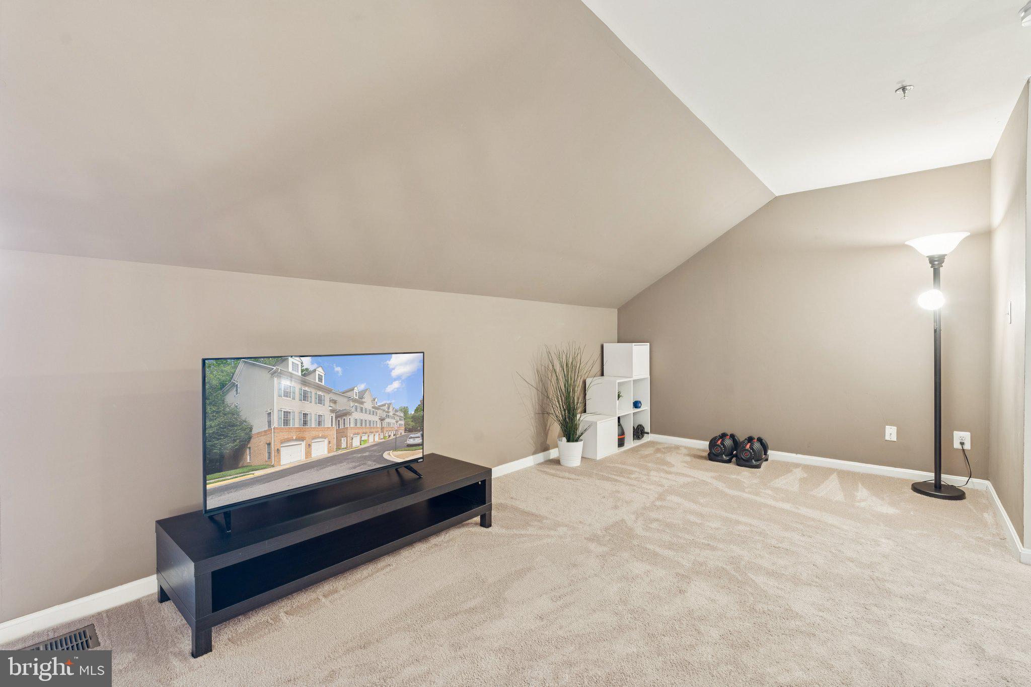 LORTON STATION NORTH CND - Residential