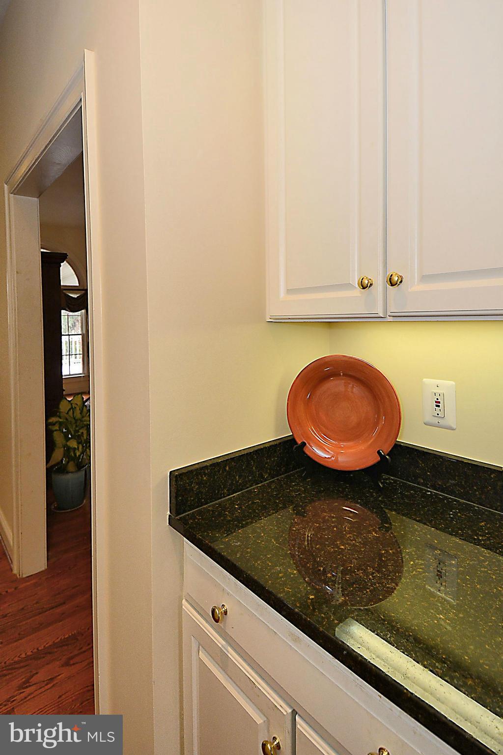 CHEVY CHASE COMMONS - Residential