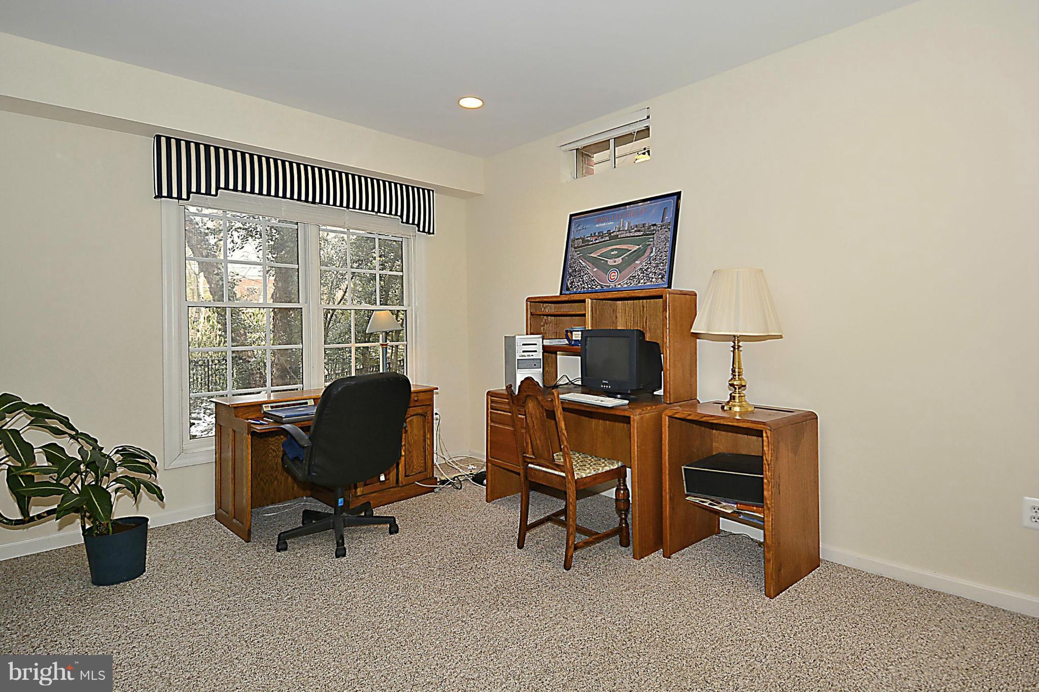 CHEVY CHASE COMMONS - Residential