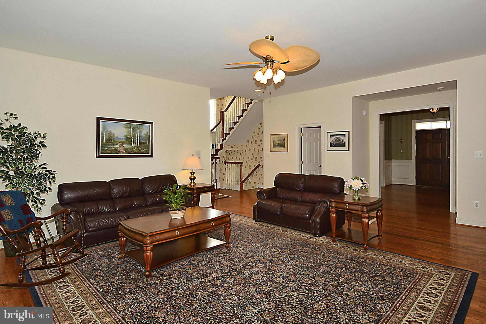 CHEVY CHASE COMMONS - Residential