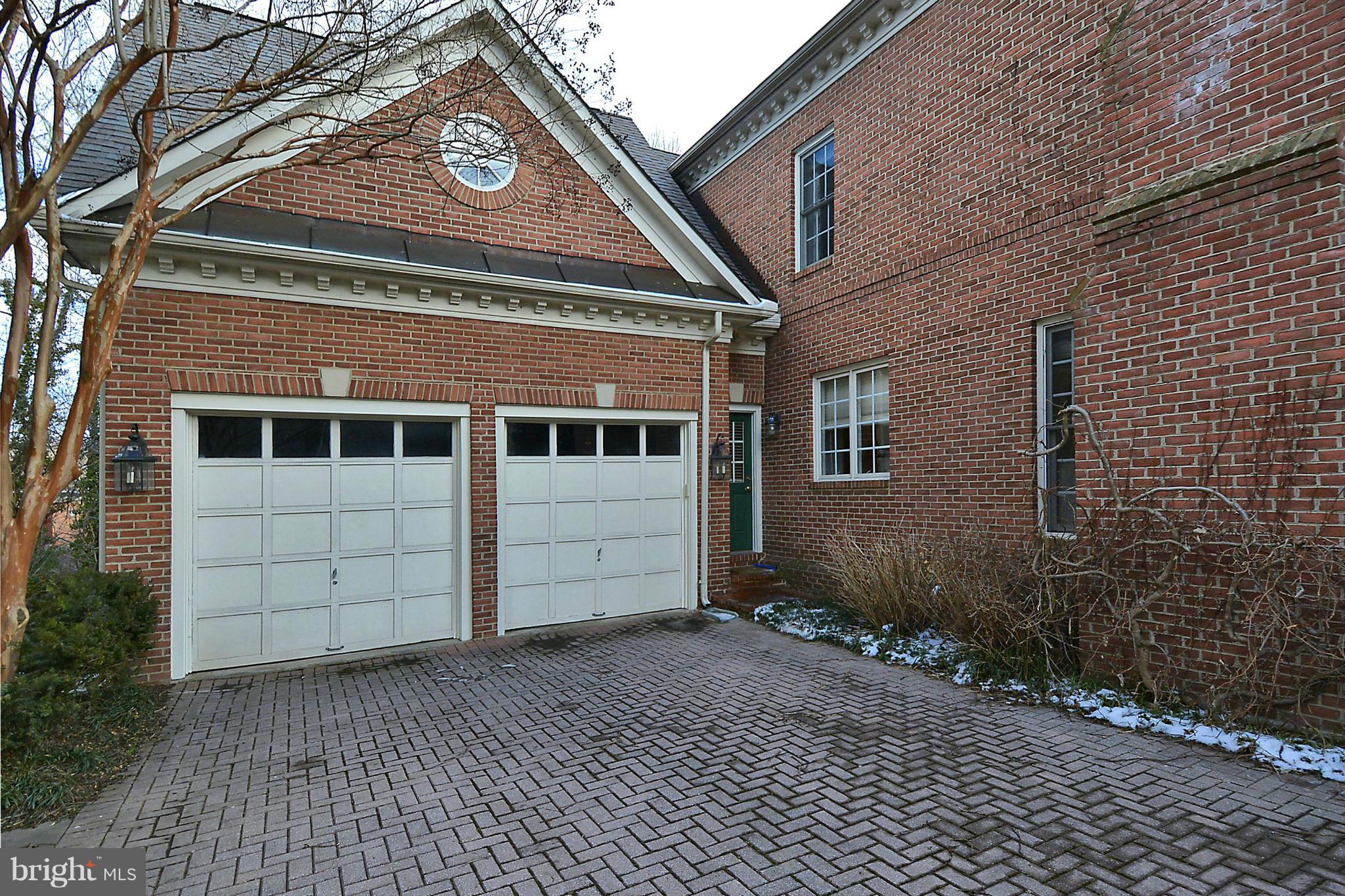 CHEVY CHASE COMMONS - Residential