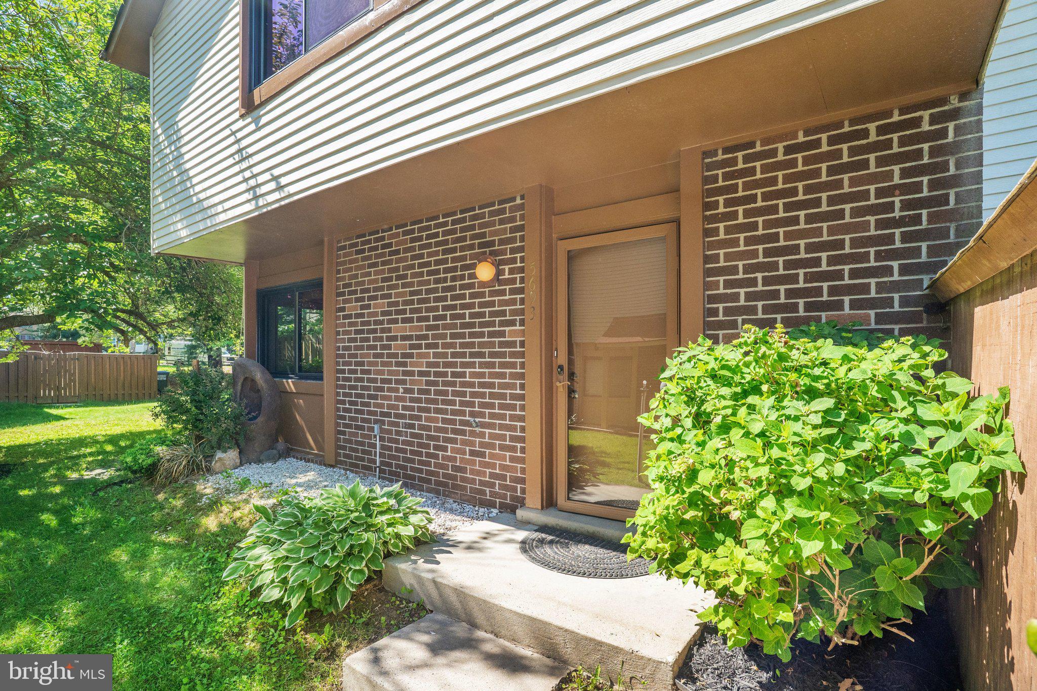 BURKE CENTRE - Residential