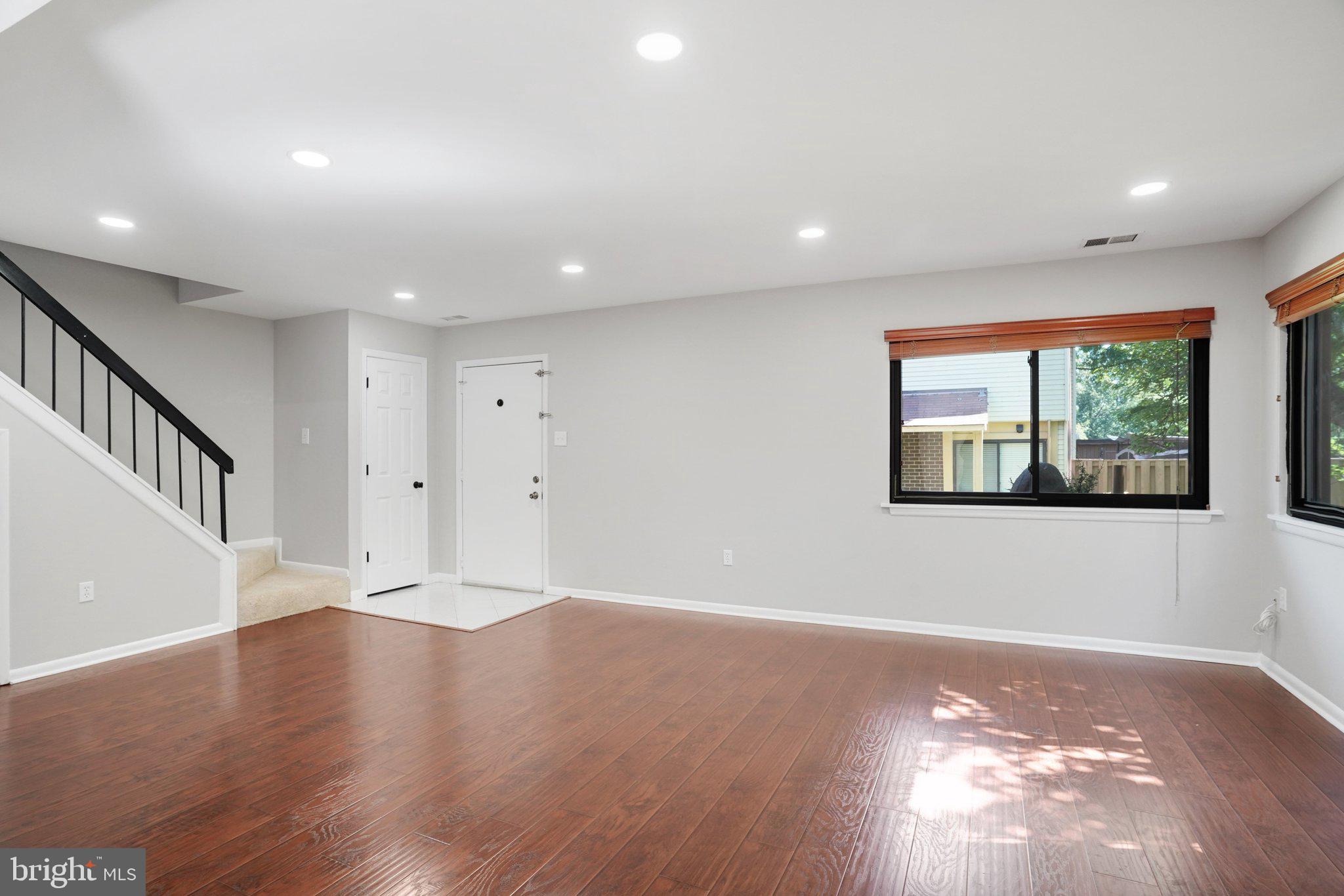 BURKE CENTRE - Residential
