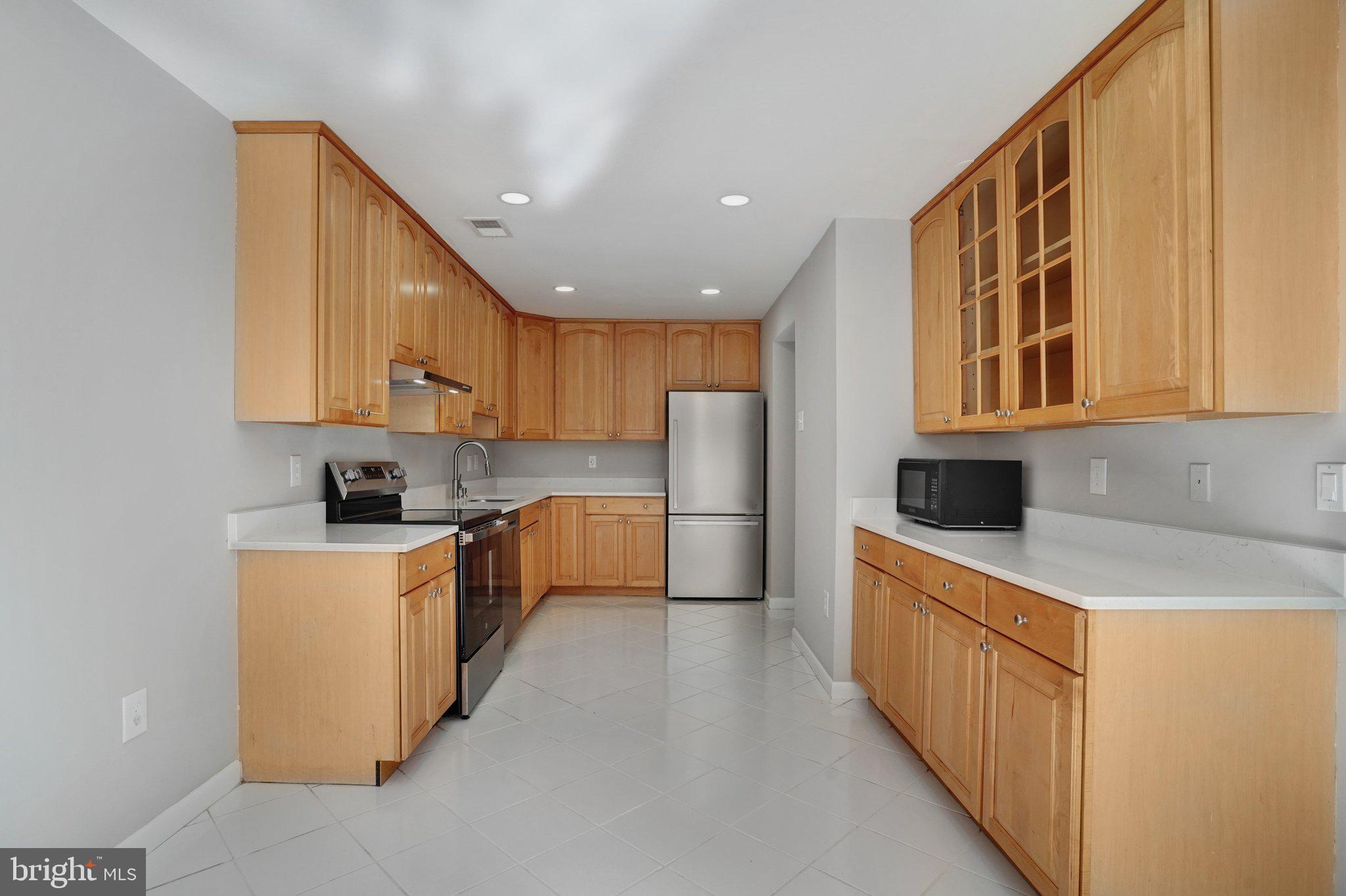 BURKE CENTRE - Residential