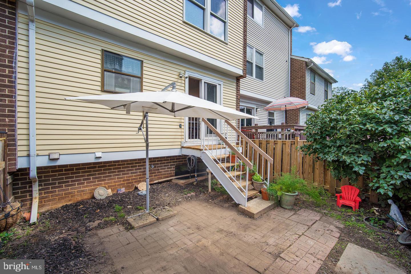 NORTH CREEK - Residential Lease