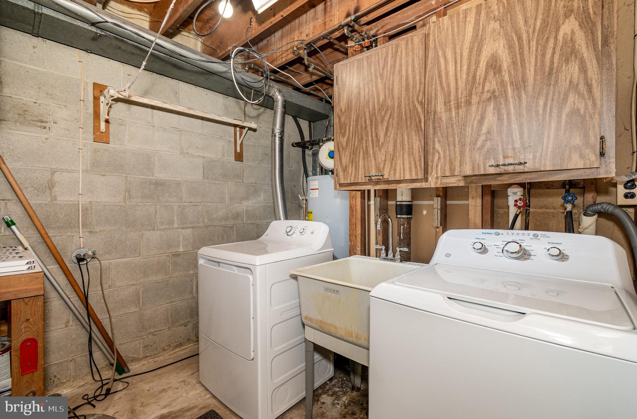 CHARTLEY TOWNHOUSES - Residential