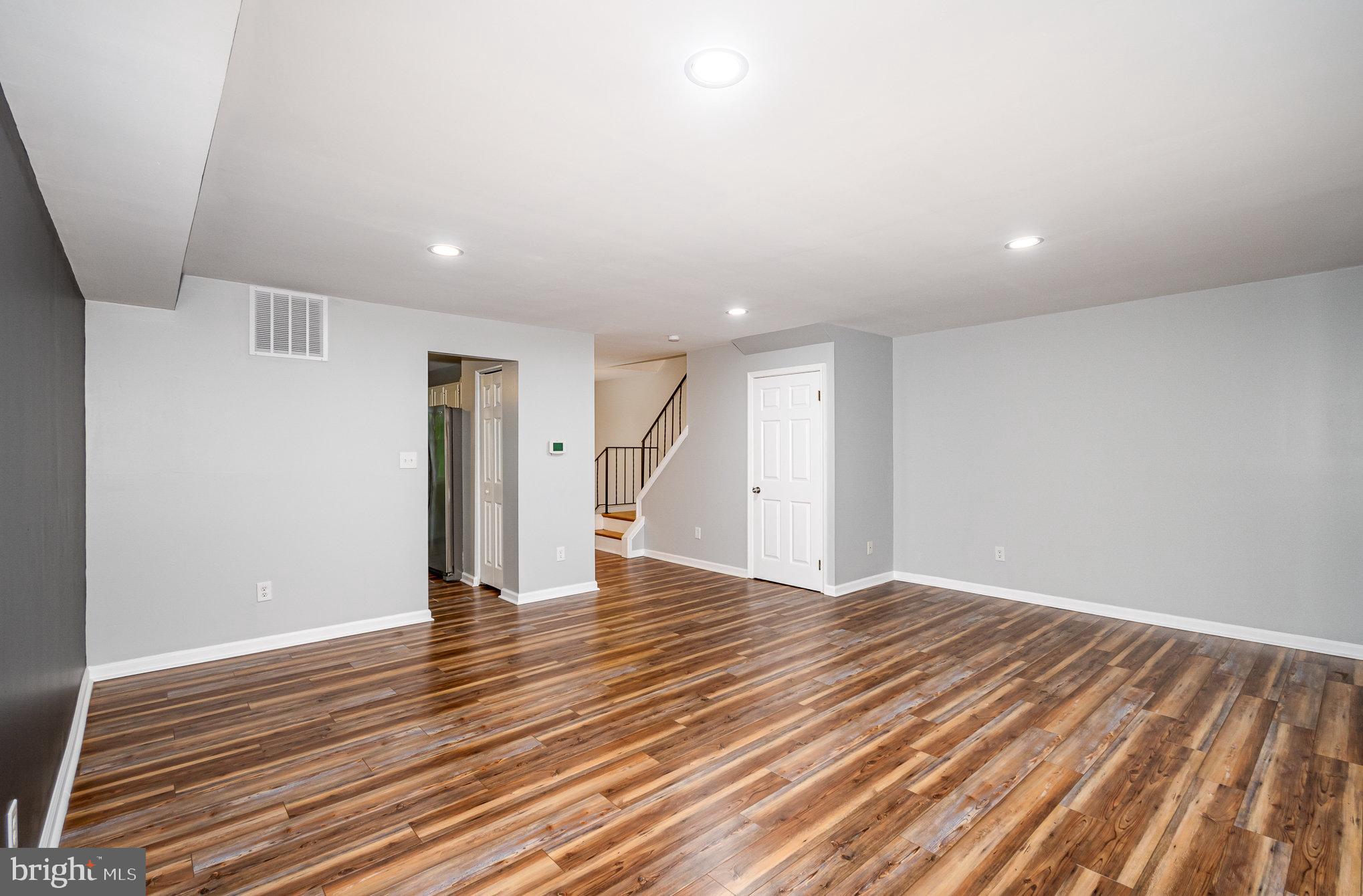 CHARTLEY TOWNHOUSES - Residential