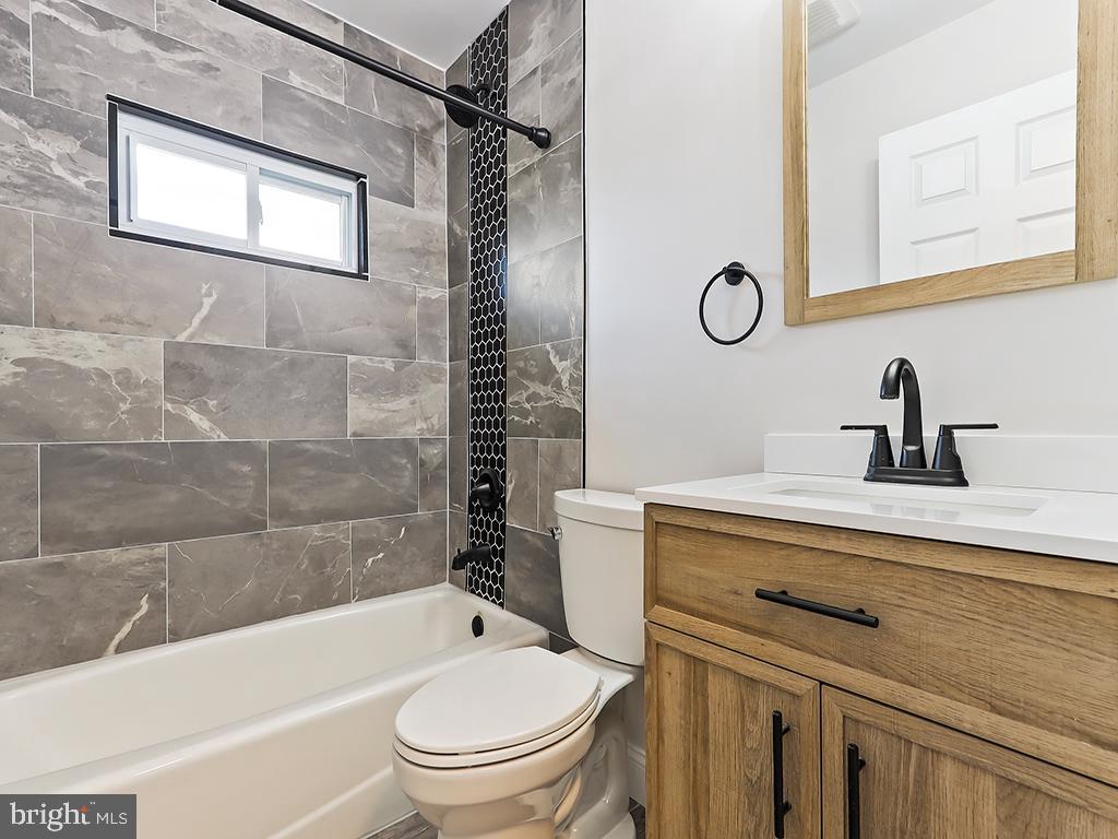 BLUE RIDGE - Residential Lease