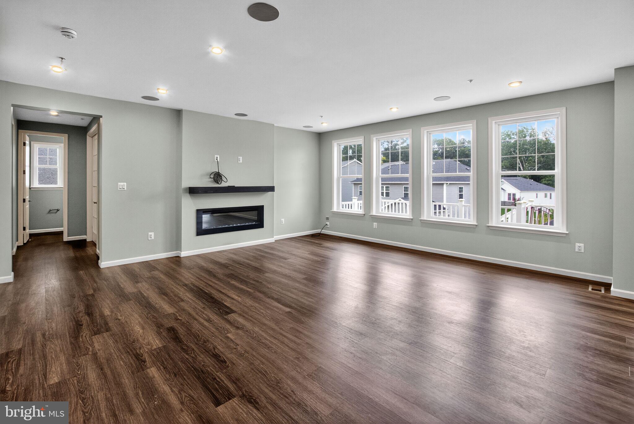 BRUNSWICK CROSSING - Residential