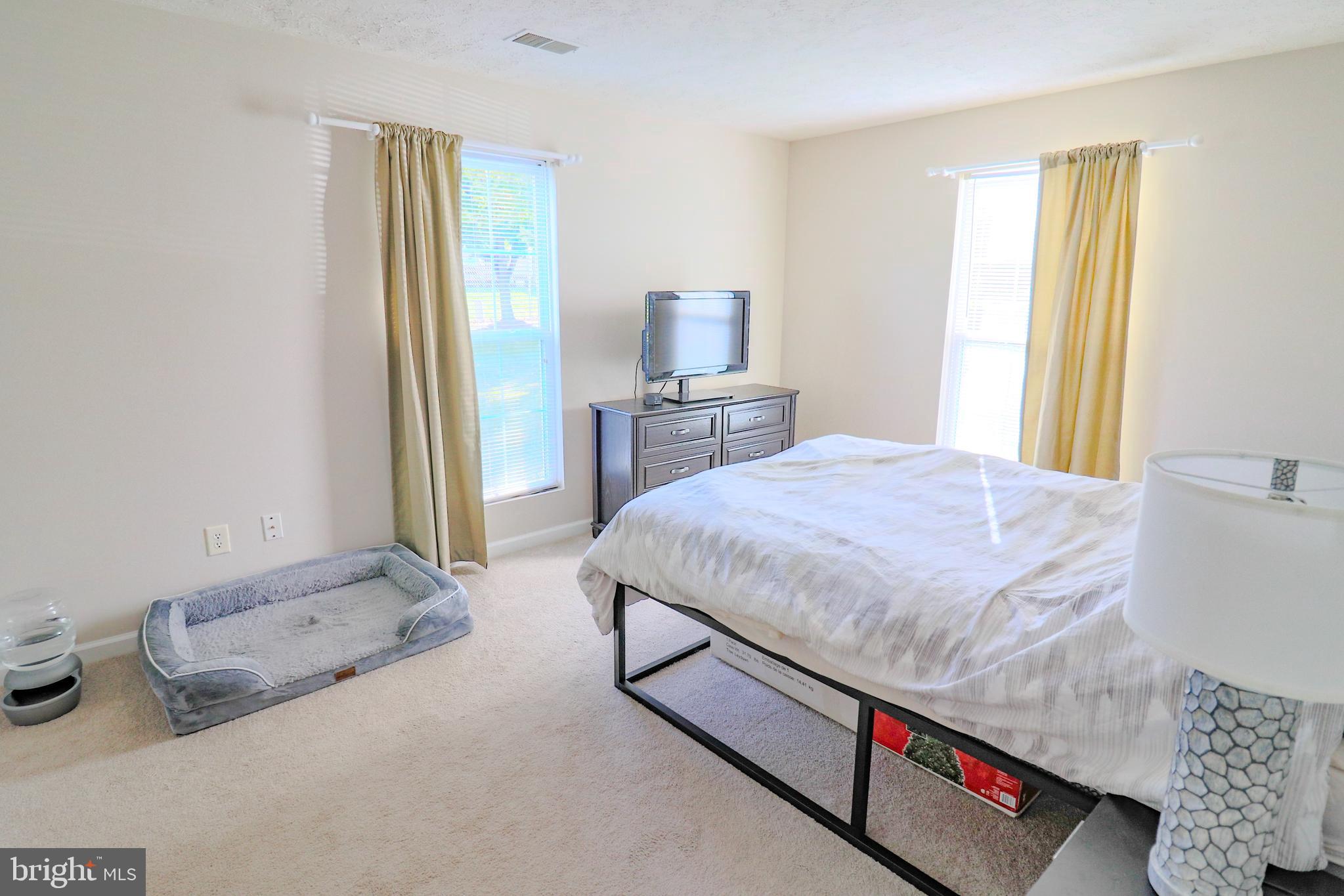 PARKVIEW CONDOMINIUMS - Residential Lease