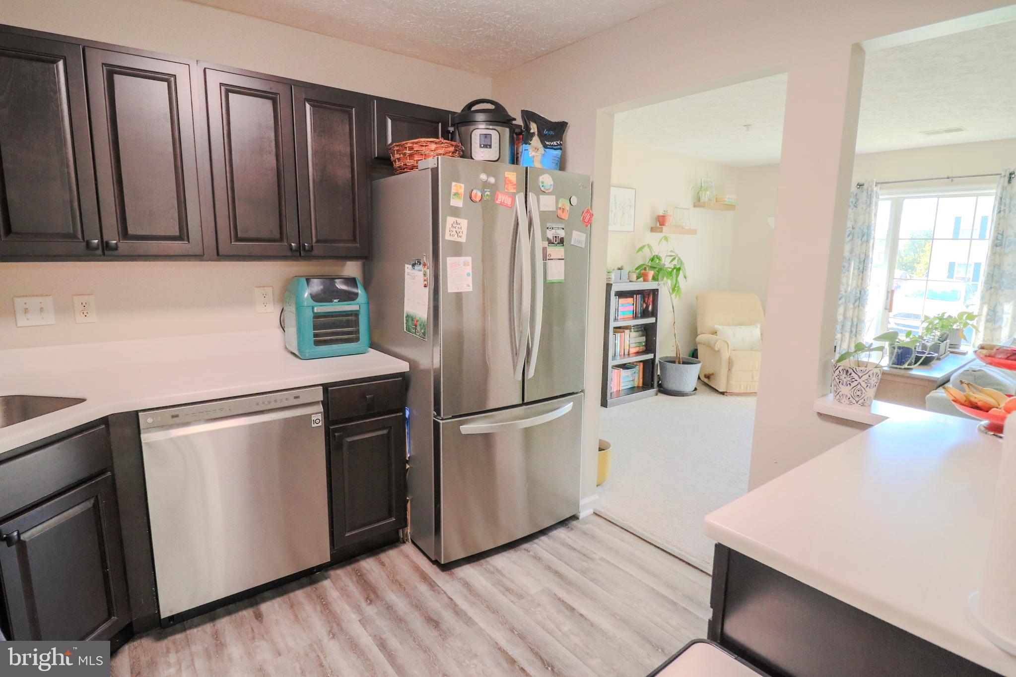 PARKVIEW CONDOMINIUMS - Residential Lease