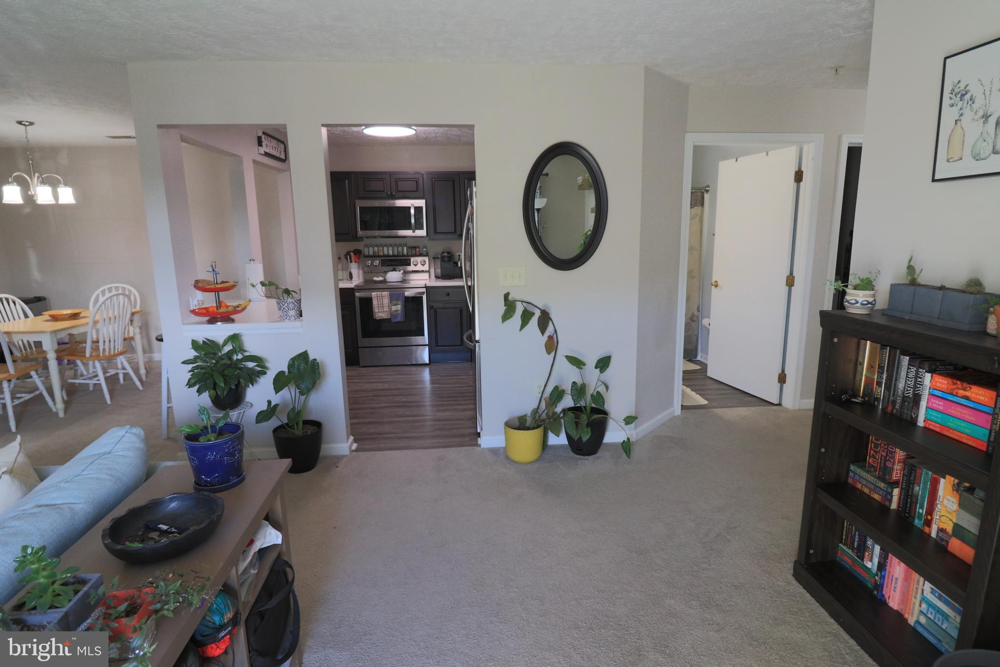 PARKVIEW CONDOMINIUMS - Residential Lease