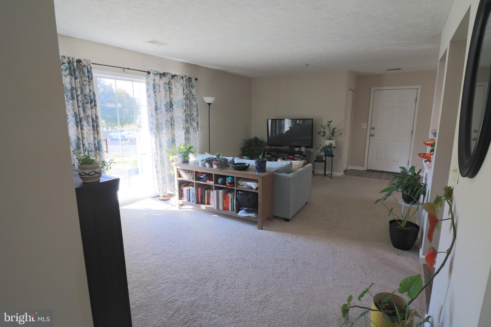 PARKVIEW CONDOMINIUMS - Residential Lease