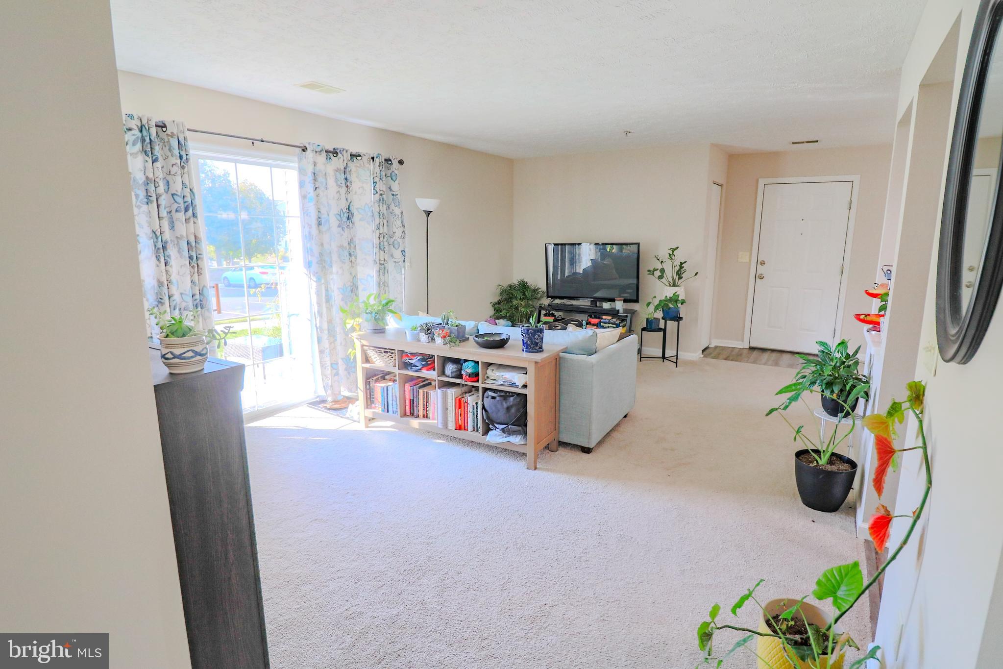 PARKVIEW CONDOMINIUMS - Residential Lease