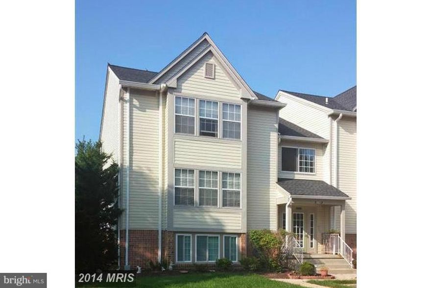 Bright, main level one bedroom one full bathroom condo in Red Fox Farms*Updated appliances*Large closets*New Flooring*Walk out to patio and garden*Pets case by case*Call today!