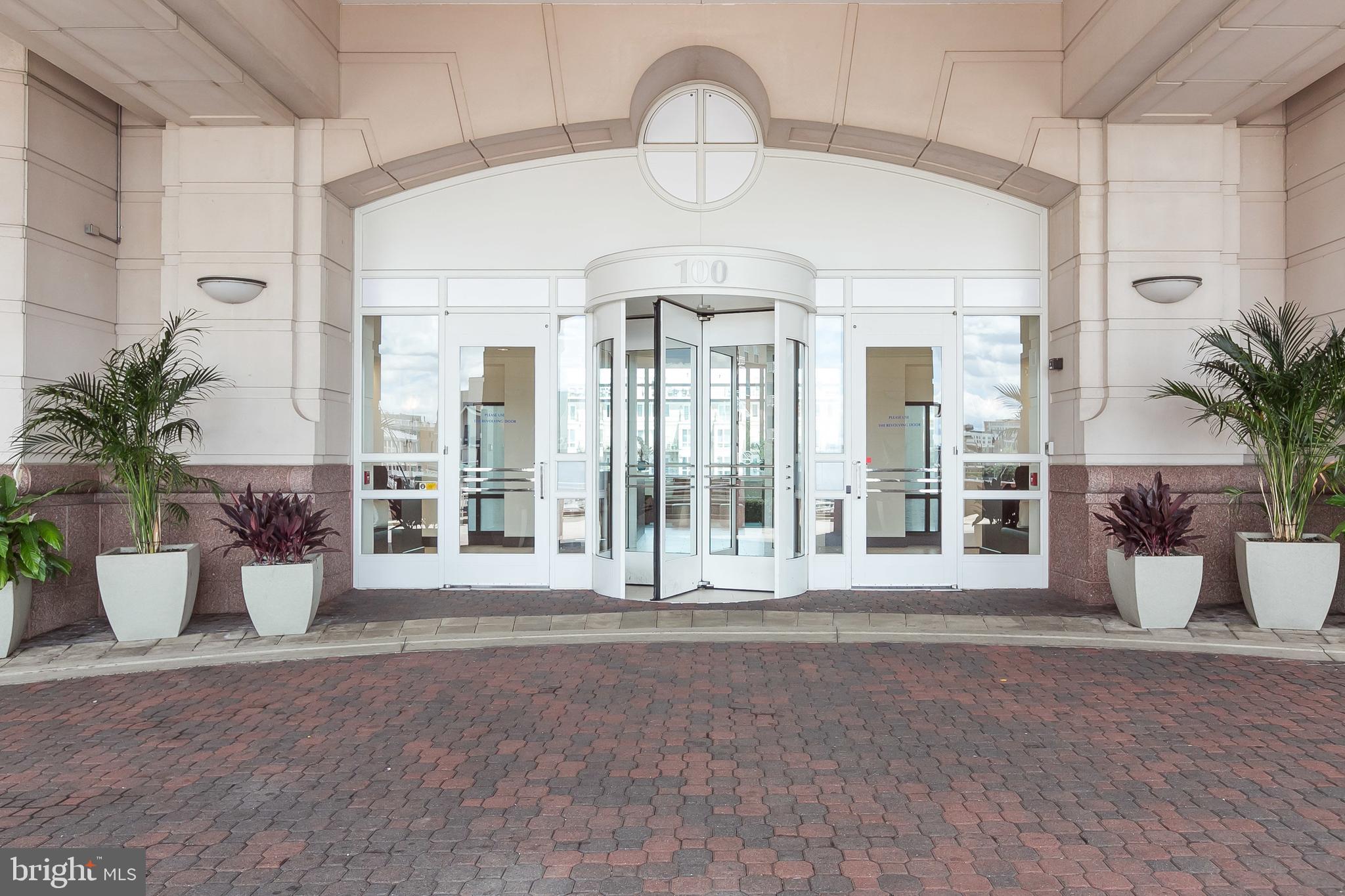 100 HARBORVIEW DRIVE 1610