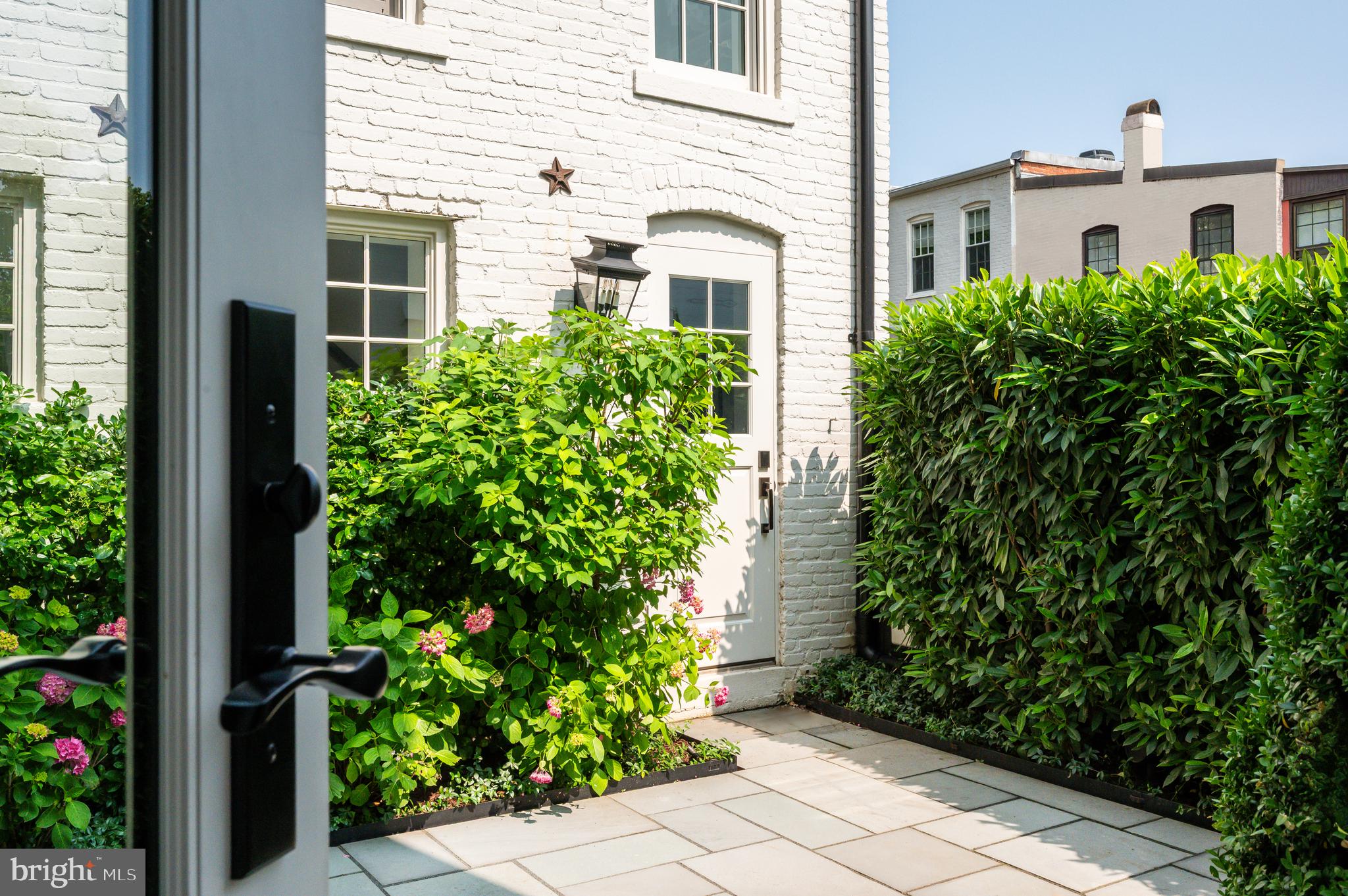 GEORGETOWN - Residential