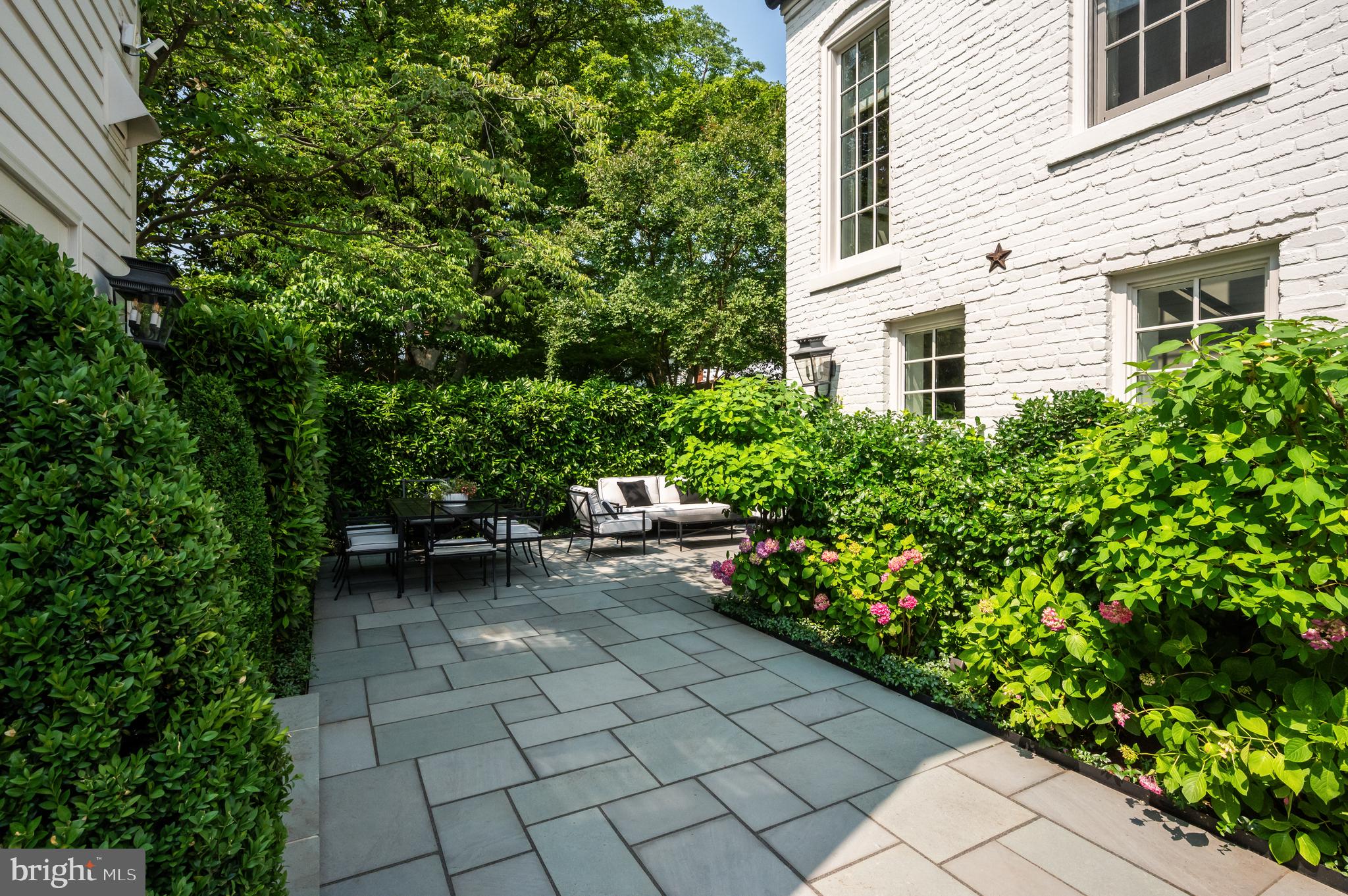 GEORGETOWN - Residential