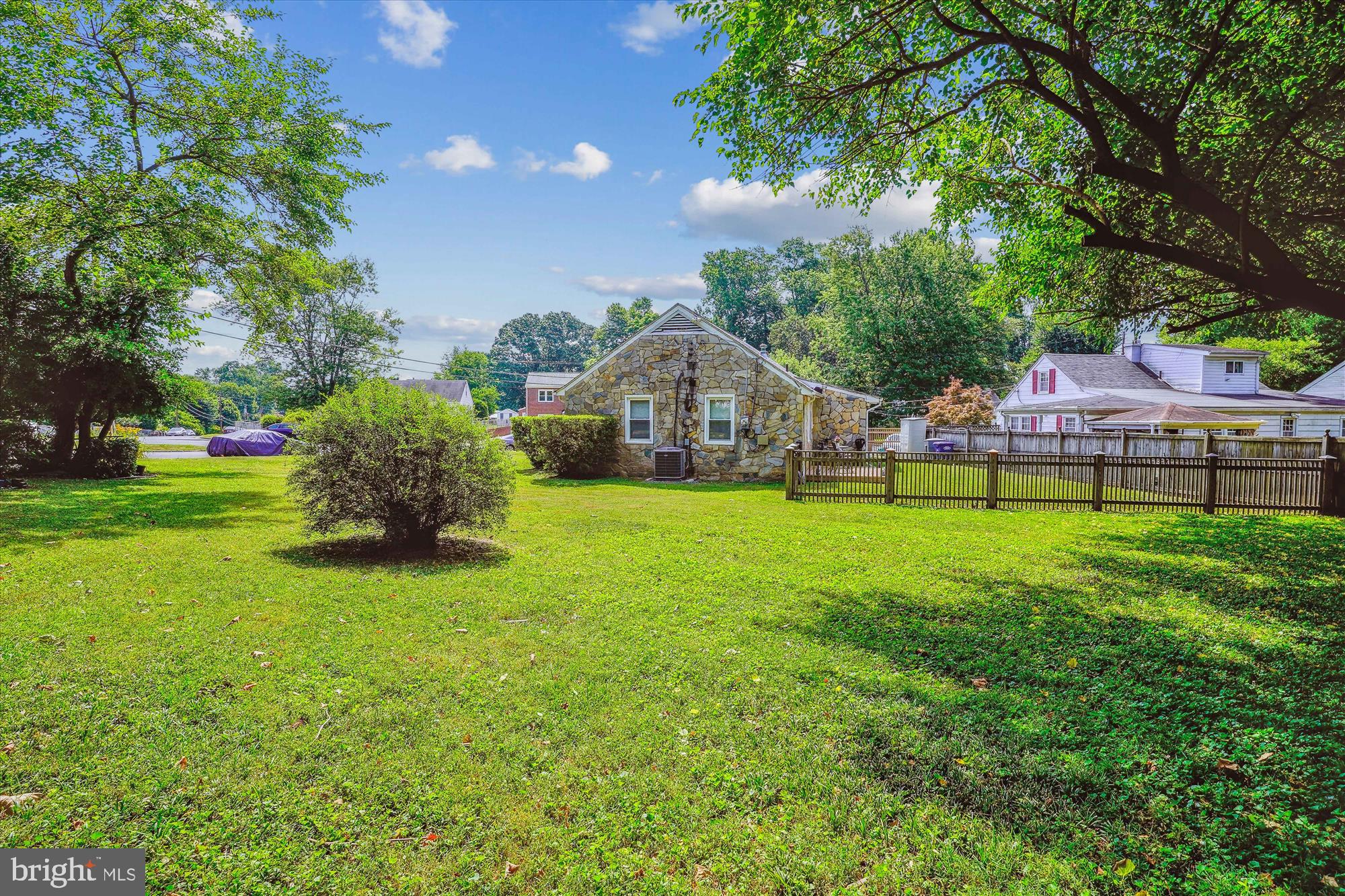 ANNALEE HEIGHTS - Residential