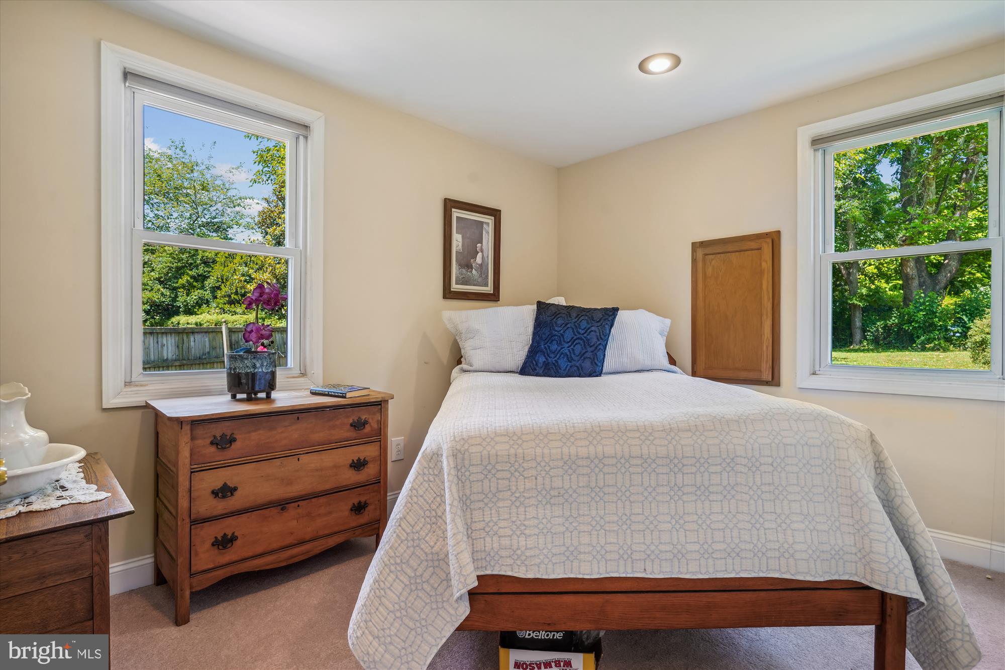 ANNALEE HEIGHTS - Residential