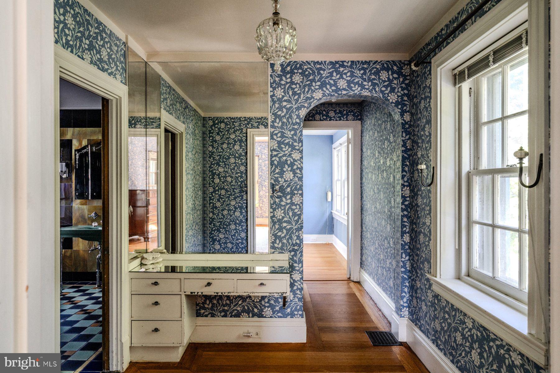 PHILADELPHIA (NORTHWEST) - Residential