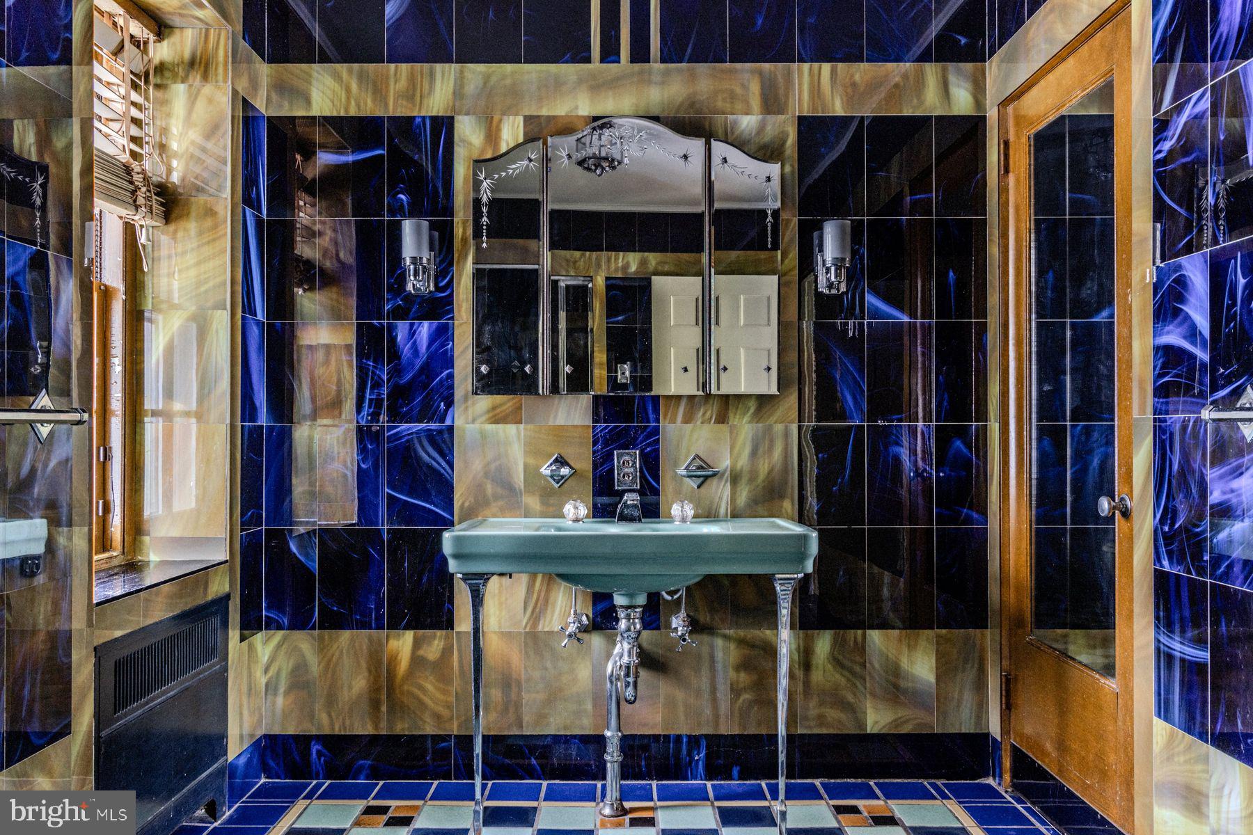 PHILADELPHIA (NORTHWEST) - Residential