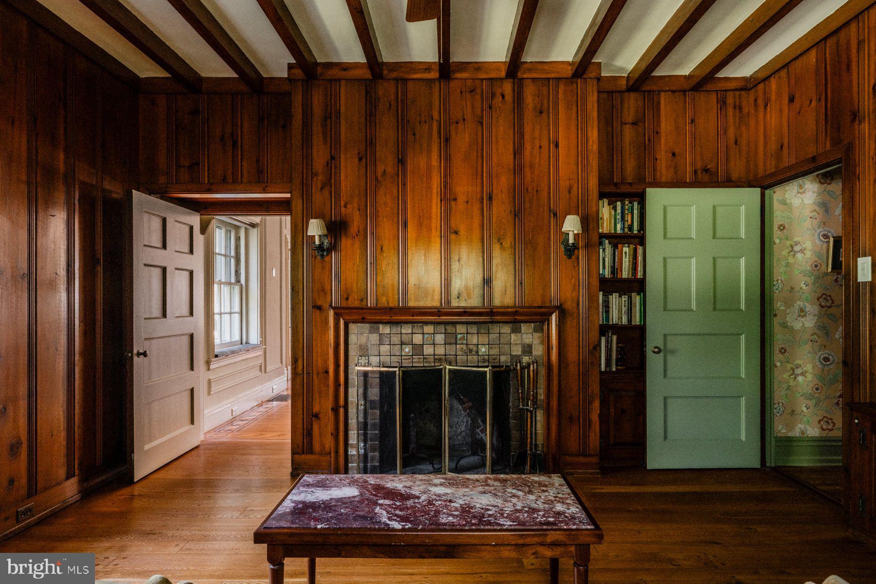 PHILADELPHIA (NORTHWEST) - Residential