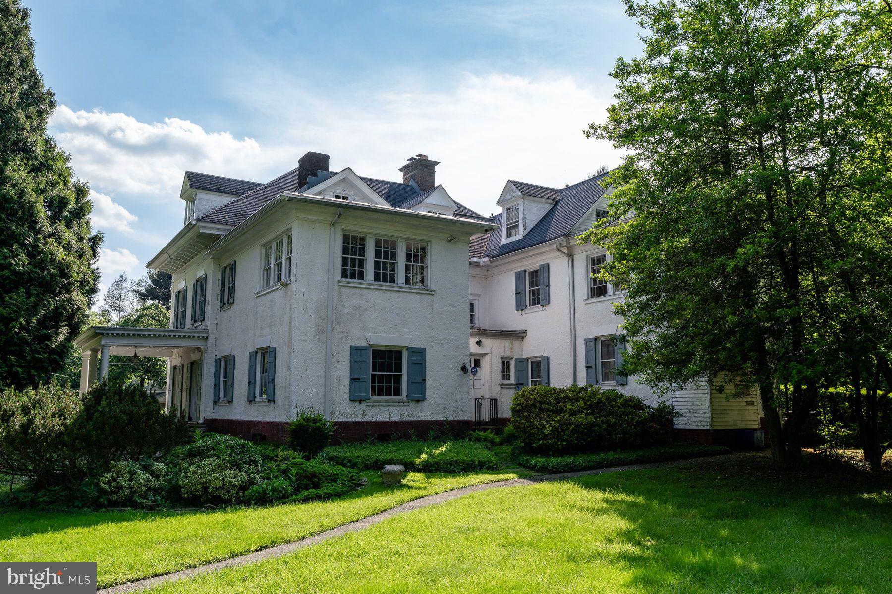 PHILADELPHIA (NORTHWEST) - Residential