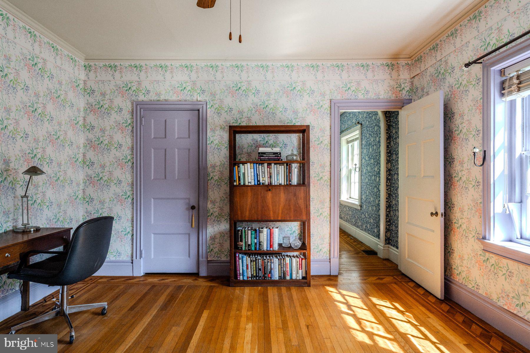 PHILADELPHIA (NORTHWEST) - Residential