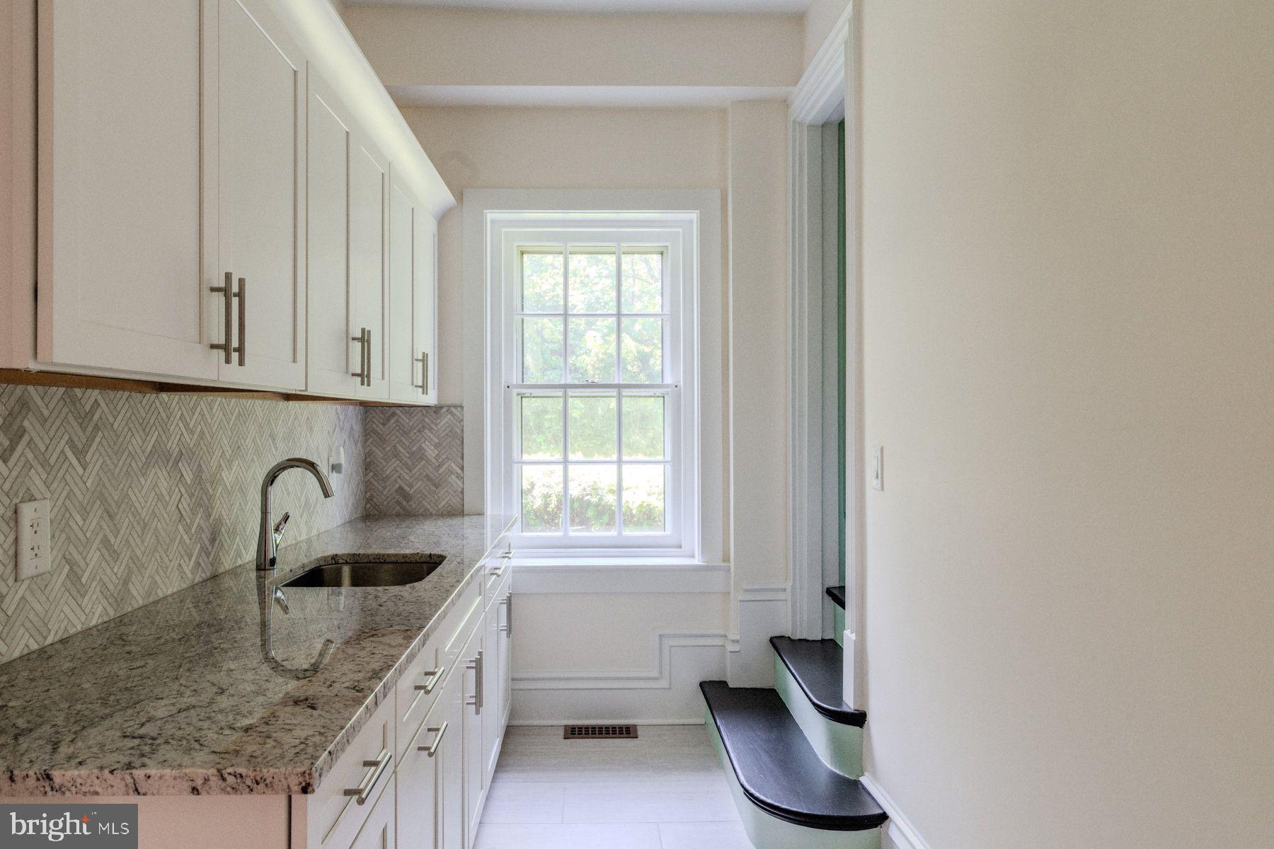 PHILADELPHIA (NORTHWEST) - Residential