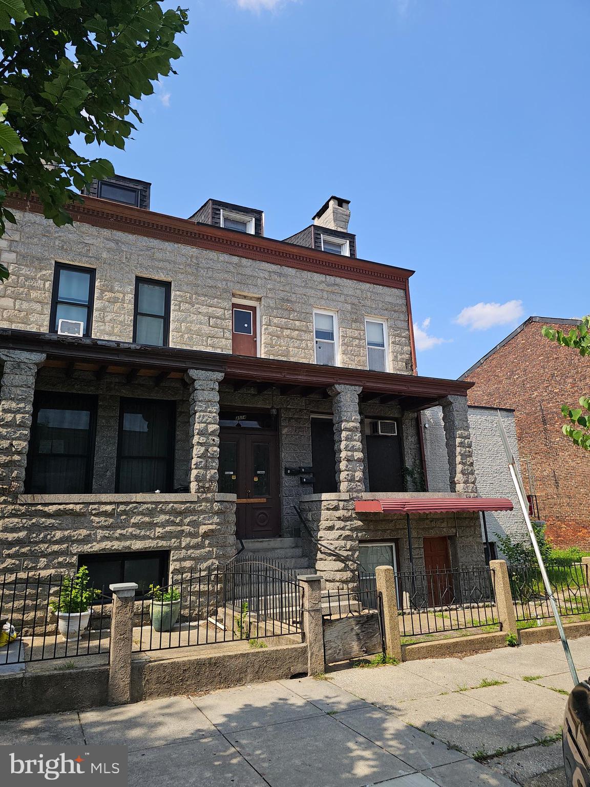 3514 BANK STREET