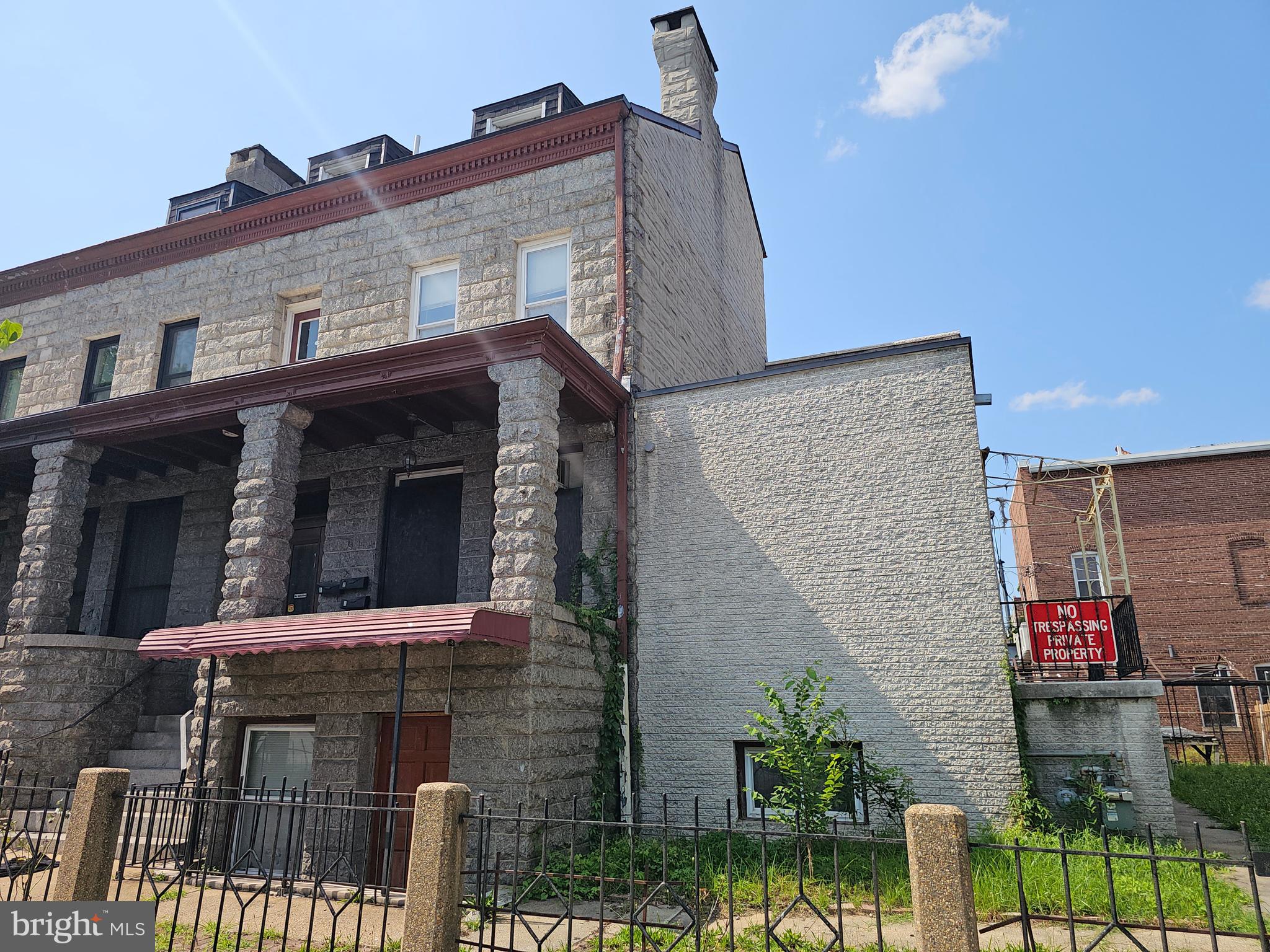 3514 BANK STREET