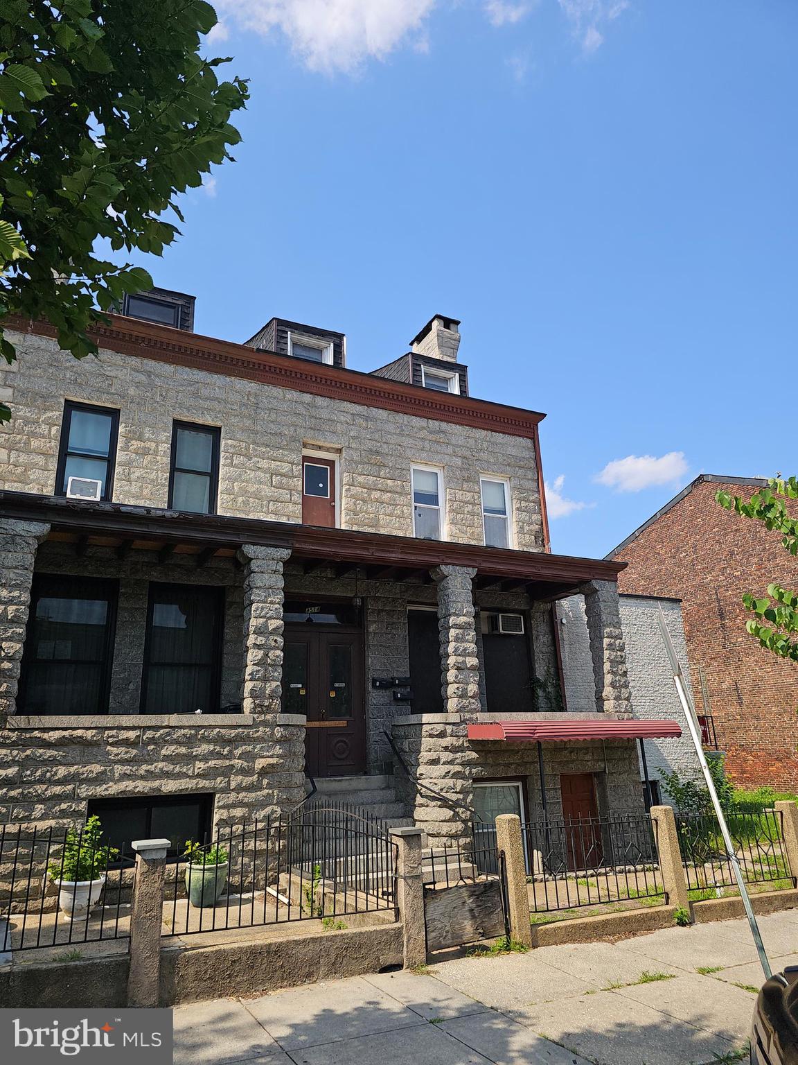 3514 BANK STREET
