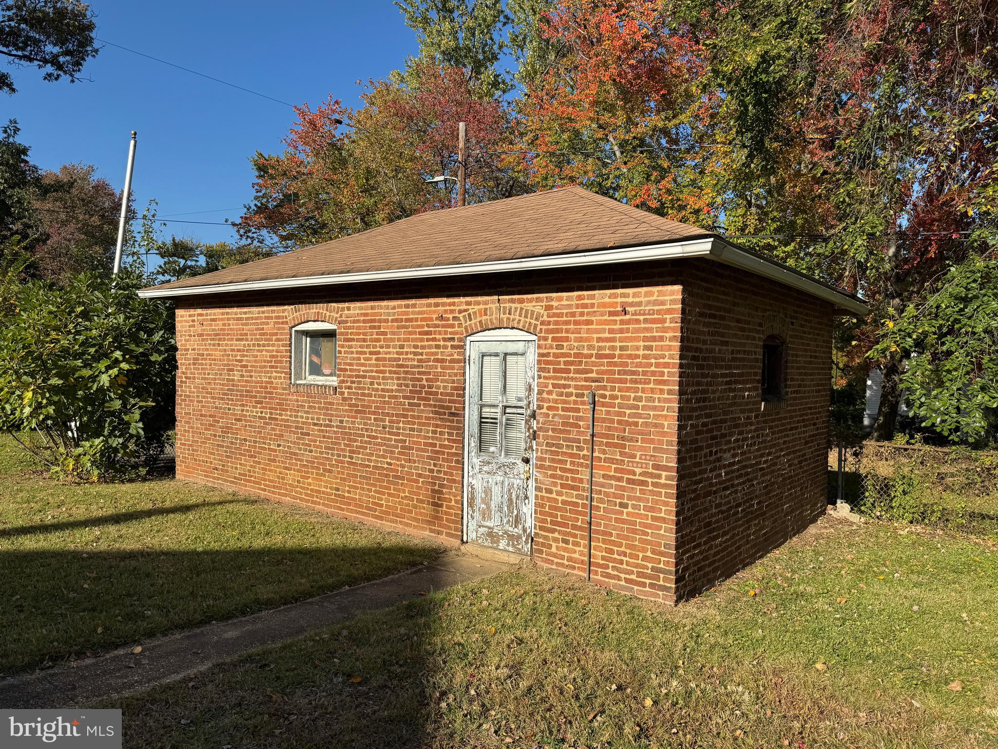GARDENVILLE - Residential