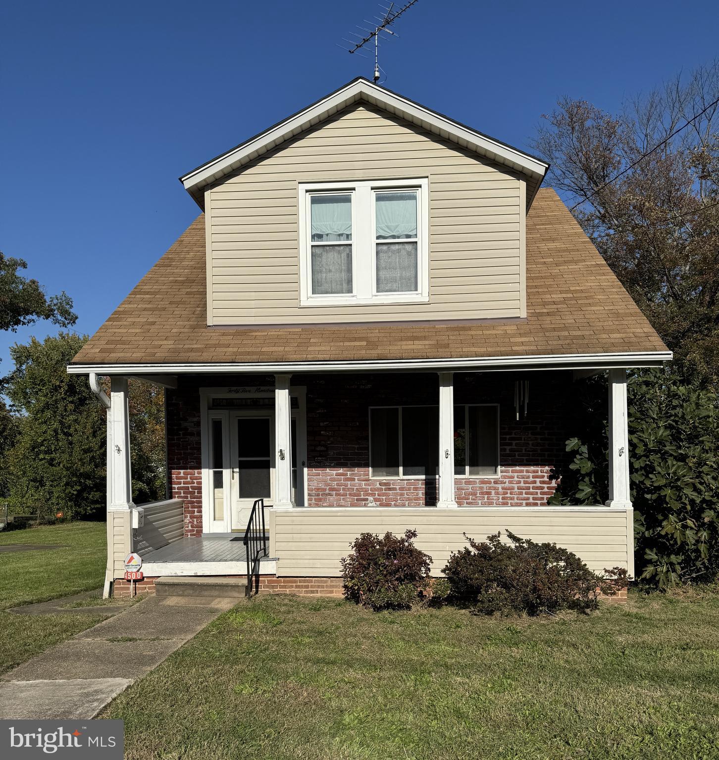 Here's a wonderful Cape Cod on an OVERSIZED LOT with an MASSIVE OVERSIZED GARAGE in a most convenient location! 
 The covered front porch is a perfect spot for morning coffee and the huge back yard is ready for family parties, gardening and so much more!
It's set in the great neighborhood of Gardenville within walking distance to schools, shopping, public transportation and so much more! 
 A fantastic opportunity for a young family