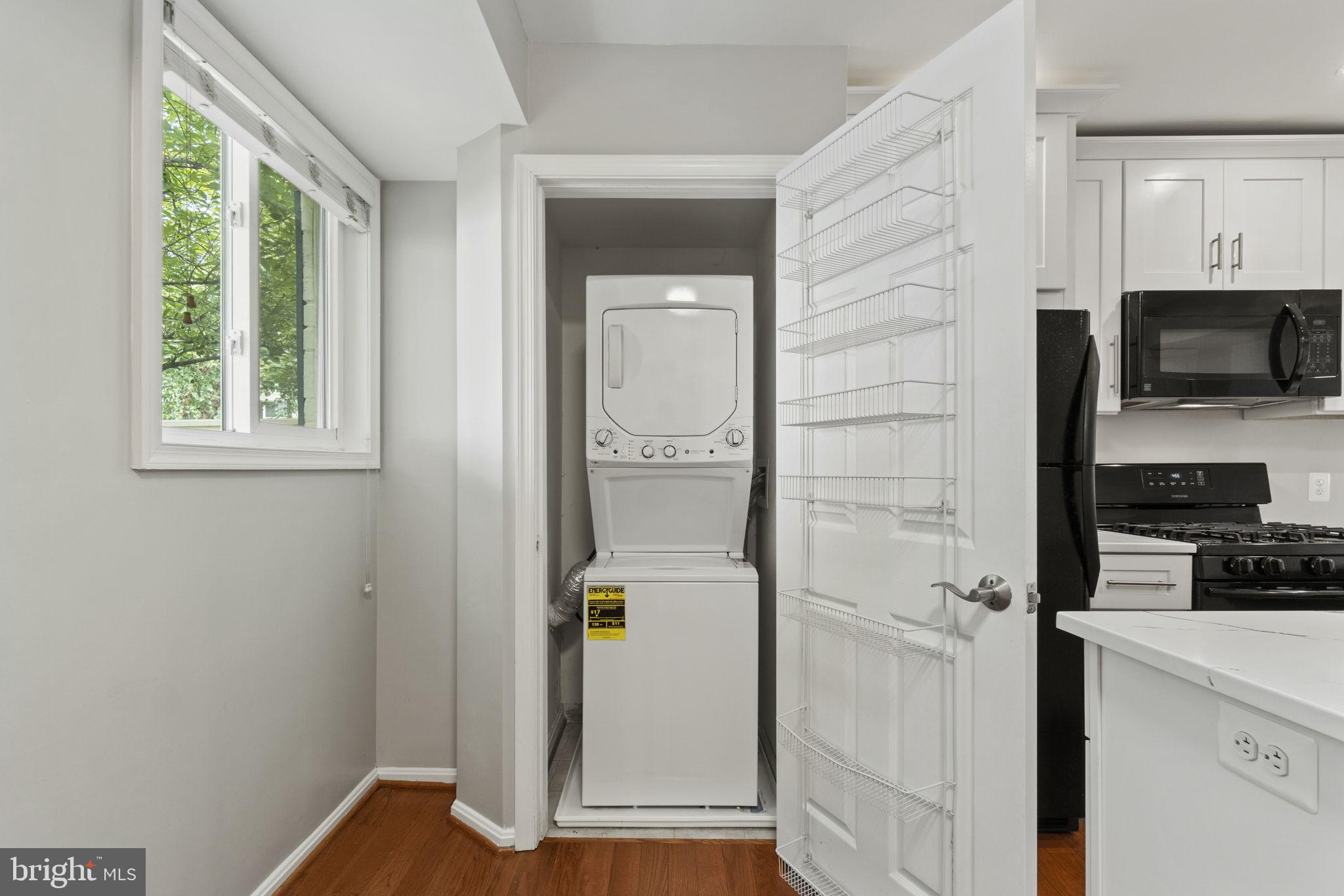 PARKSIDE AT ALEXANDRIA - Residential