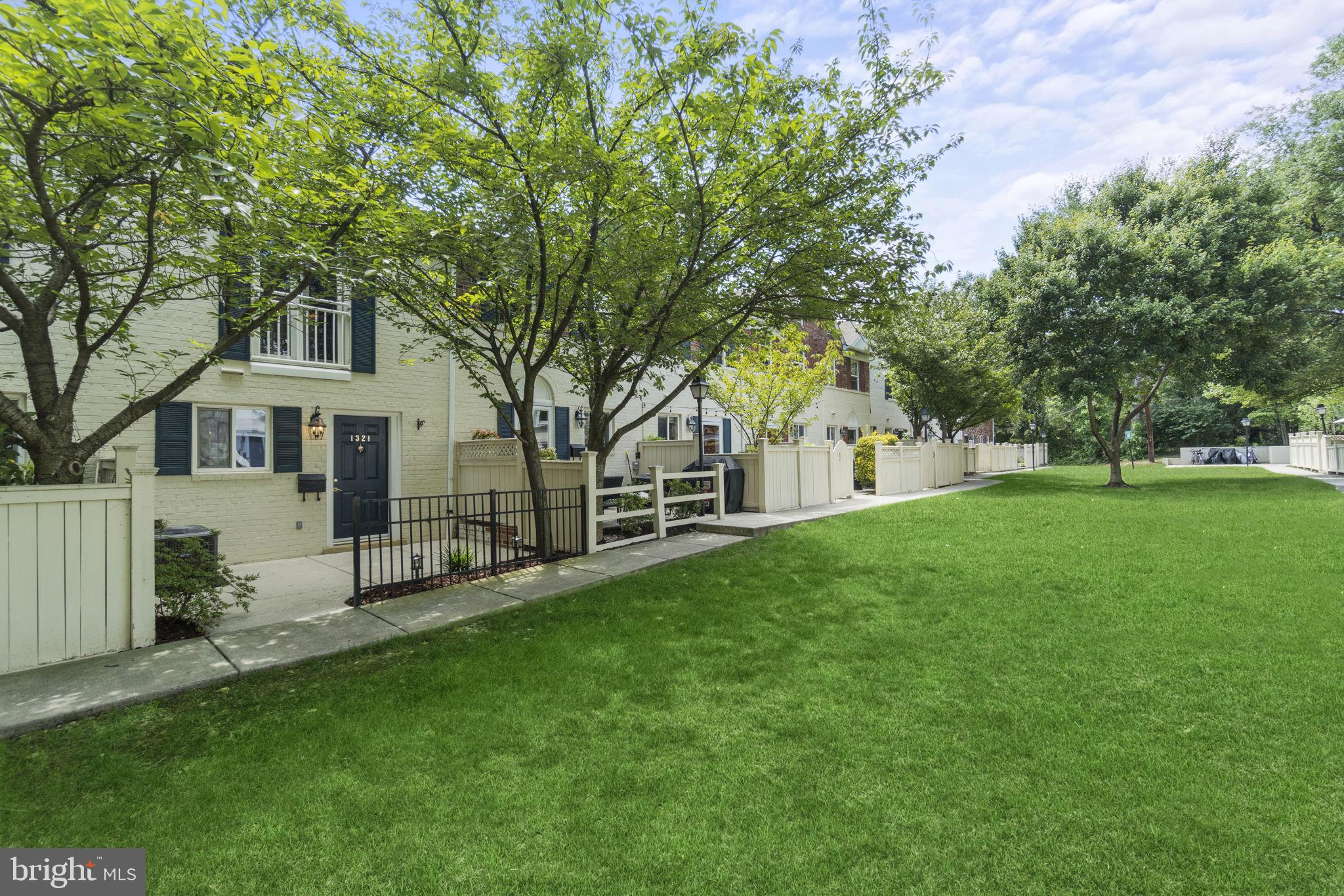 PARKSIDE AT ALEXANDRIA - Residential