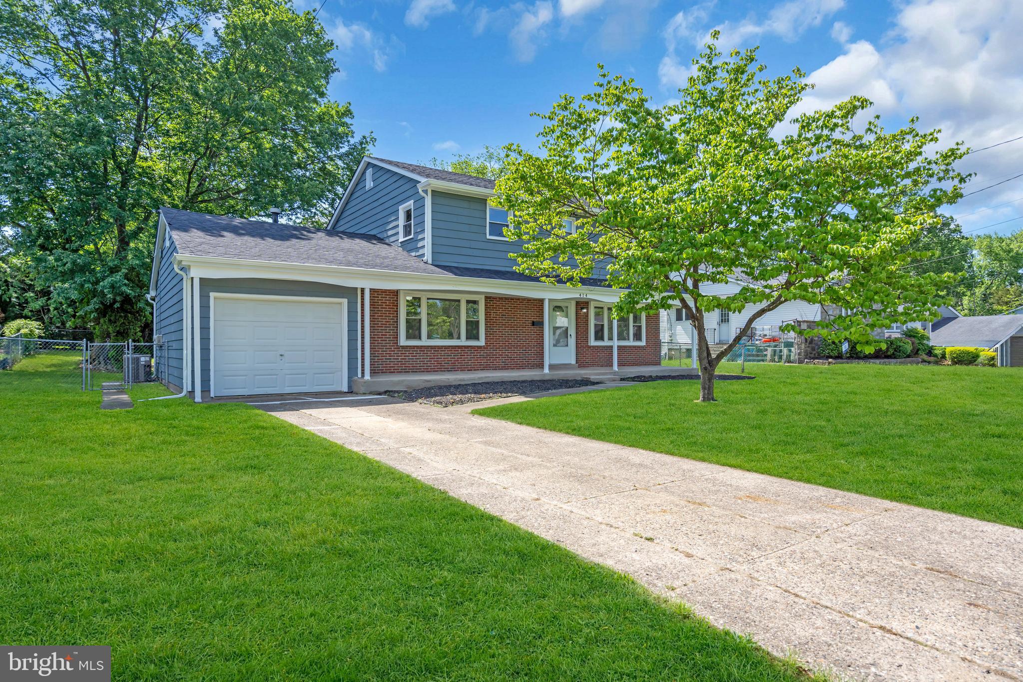 414 LAVENDER HILL DRIVE