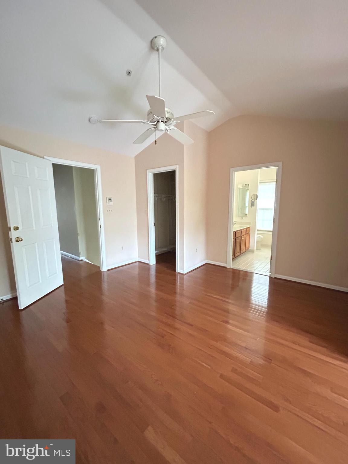 ROSE HILL FALLS - Residential