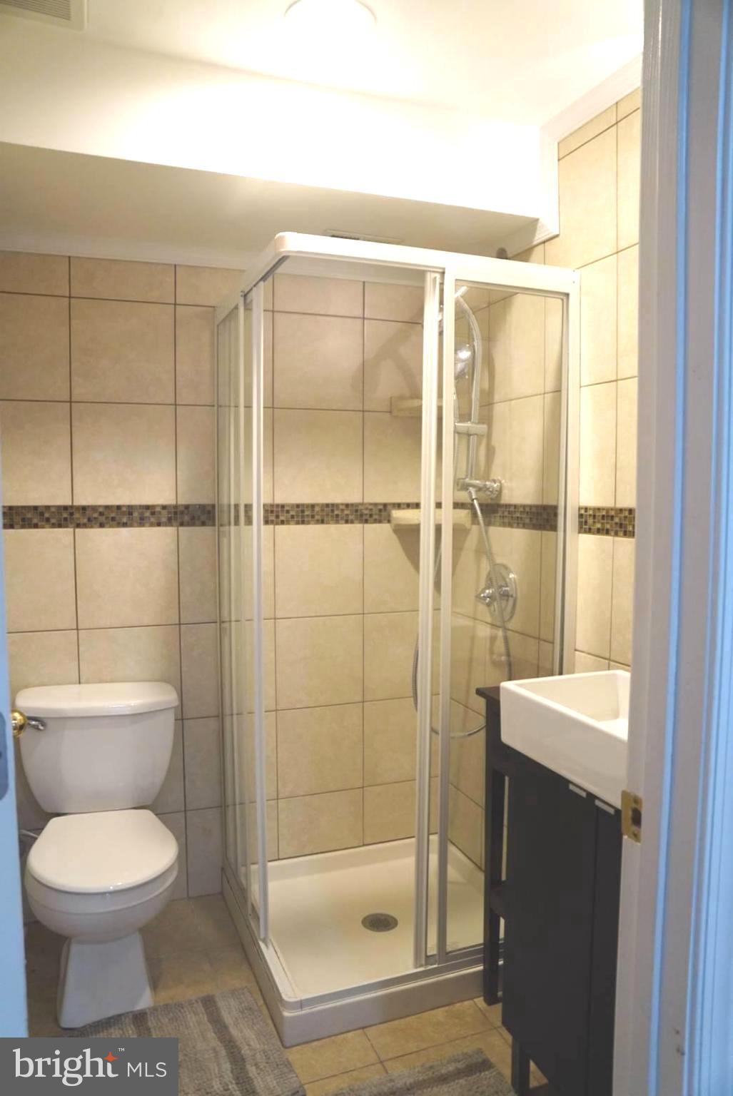 ROSE HILL FALLS - Residential