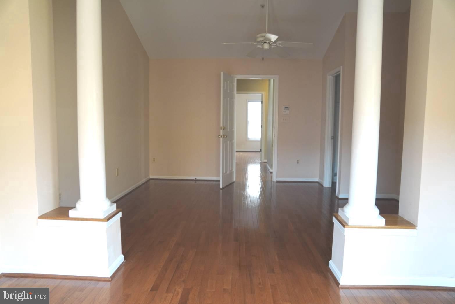 ROSE HILL FALLS - Residential