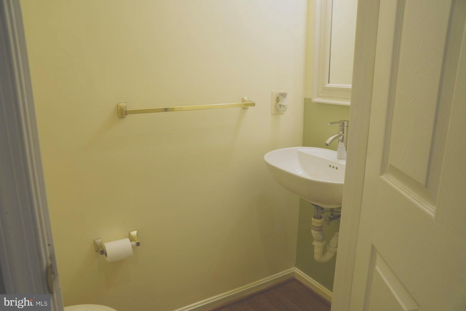 ROSE HILL FALLS - Residential