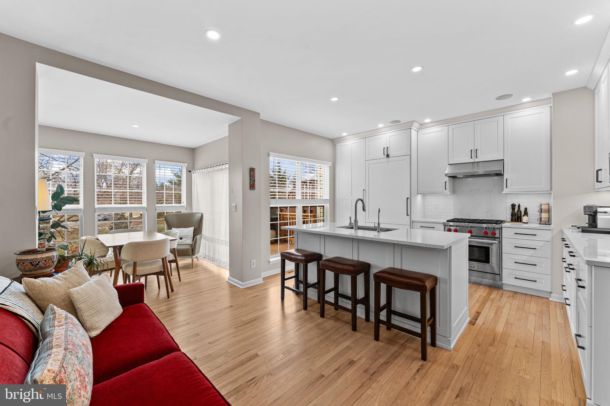 LONGFORD CROSSING - Residential