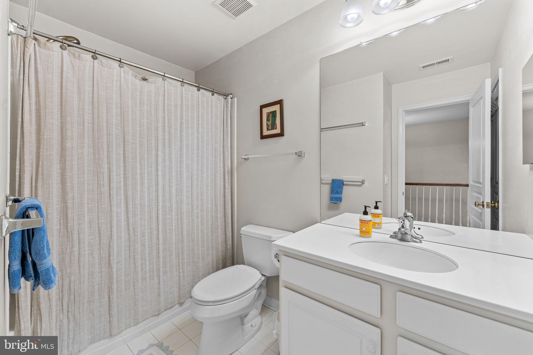 LONGFORD CROSSING - Residential